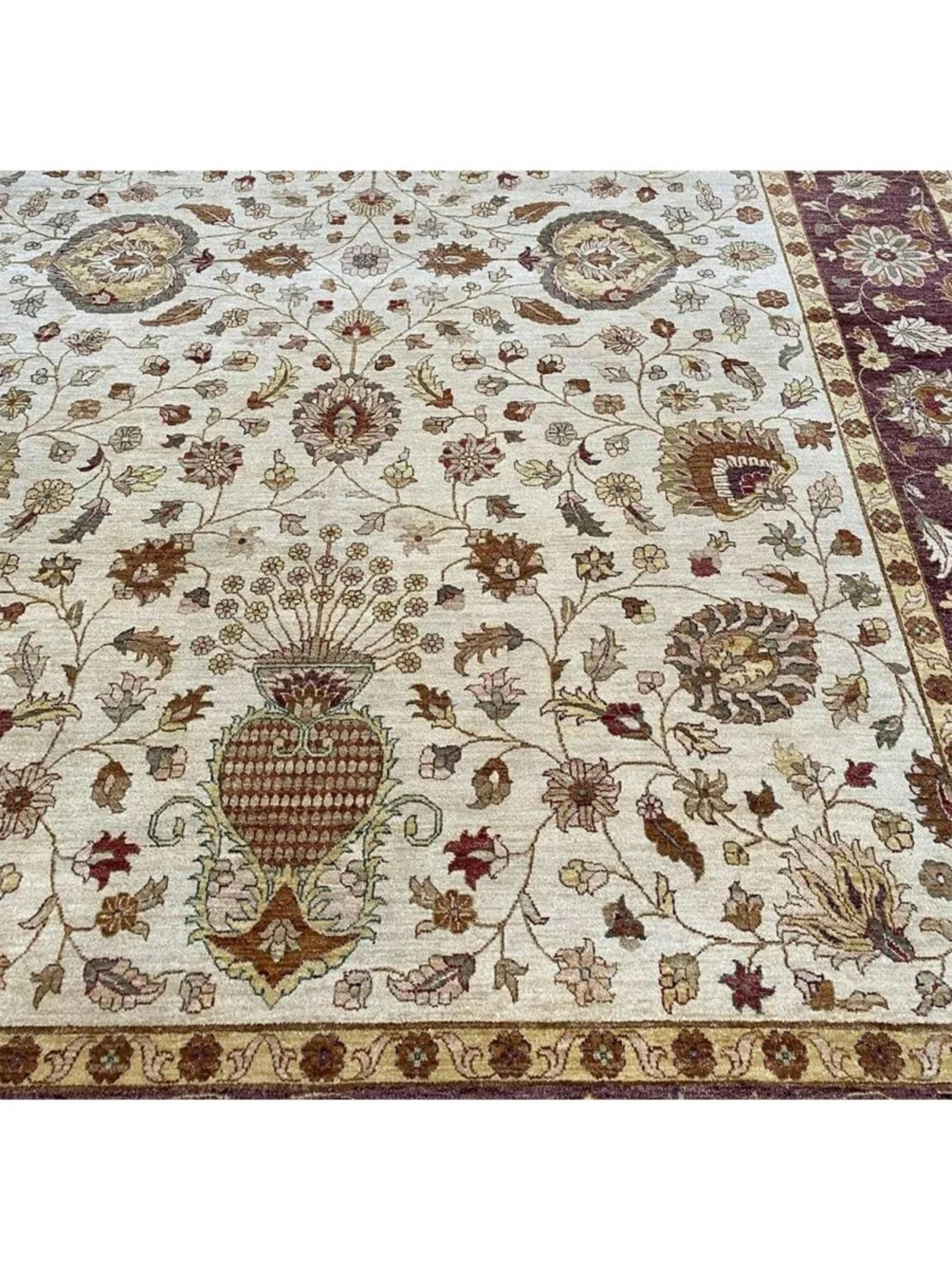 10x14 Hand Knotted Indian Agra Area Rug In condizioni Nuovo in vendita a Dallas, TX