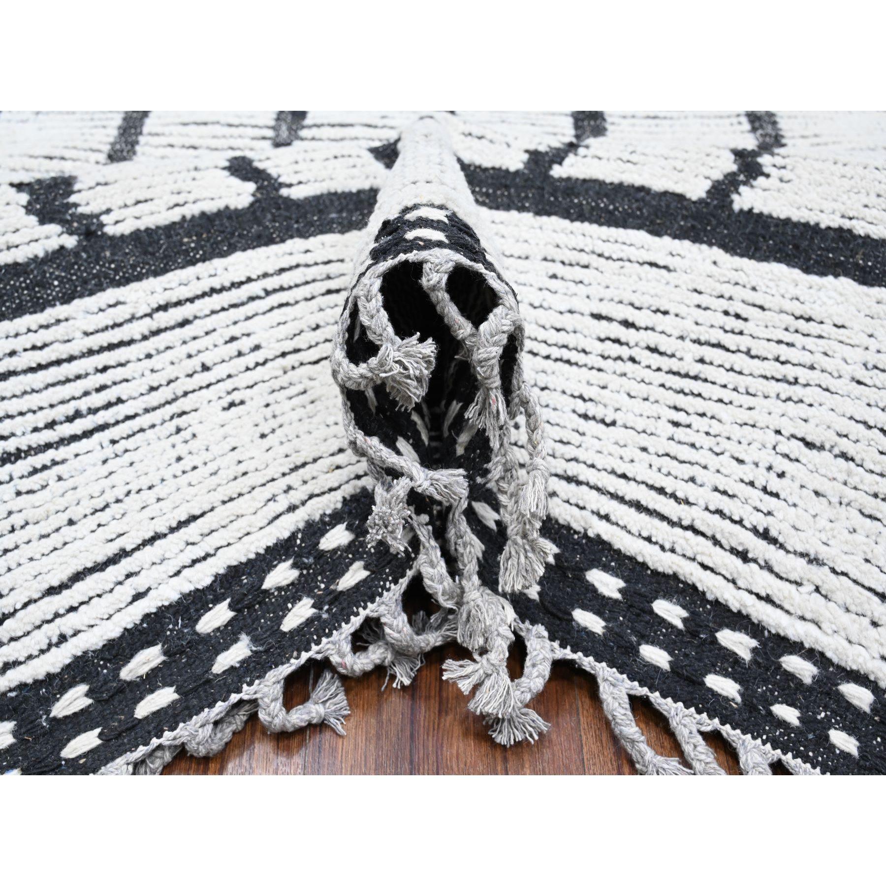 Hand-Knotted 10'x14' Ivory Hand Knotted Moroccan Weave Segment Design Wool Oriental Rug For Sale