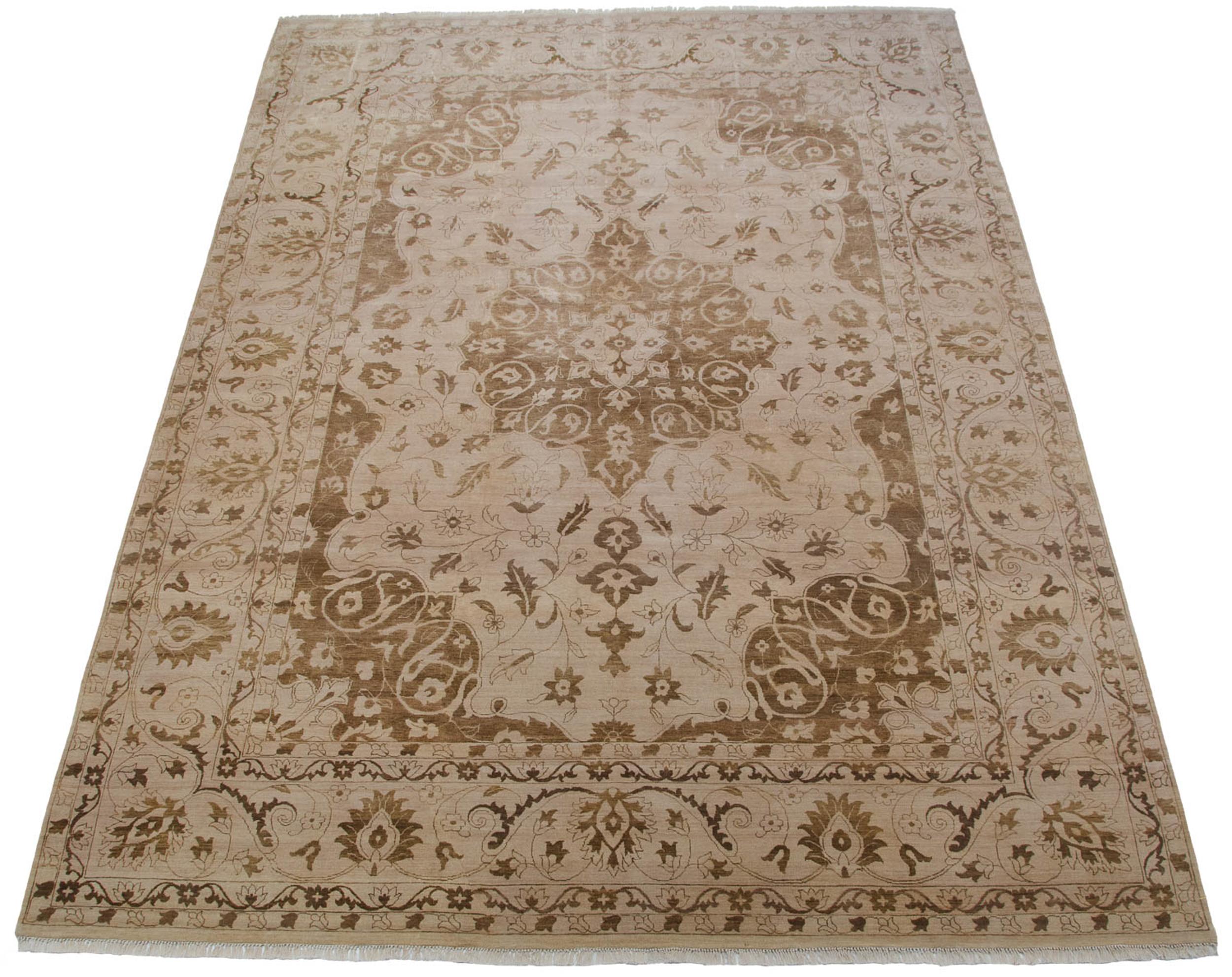 New Indian Tabriz Design Carpet In New Condition For Sale In Katonah, NY