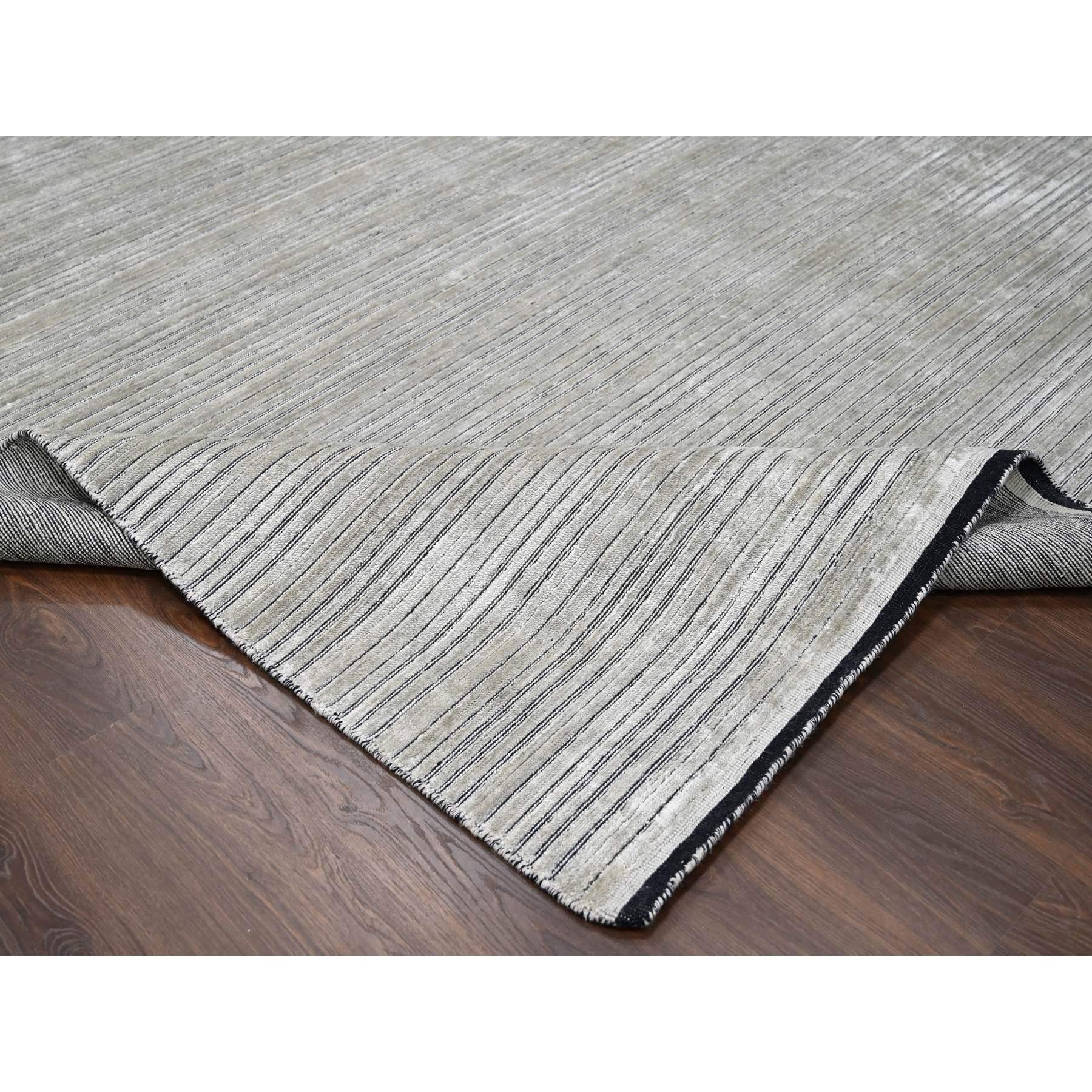 10'x14' Taupe und Schwarz Modernes Design Wolle & Seide Handgewebter Orientteppich (21. Jahrhundert und zeitgenössisch) im Angebot