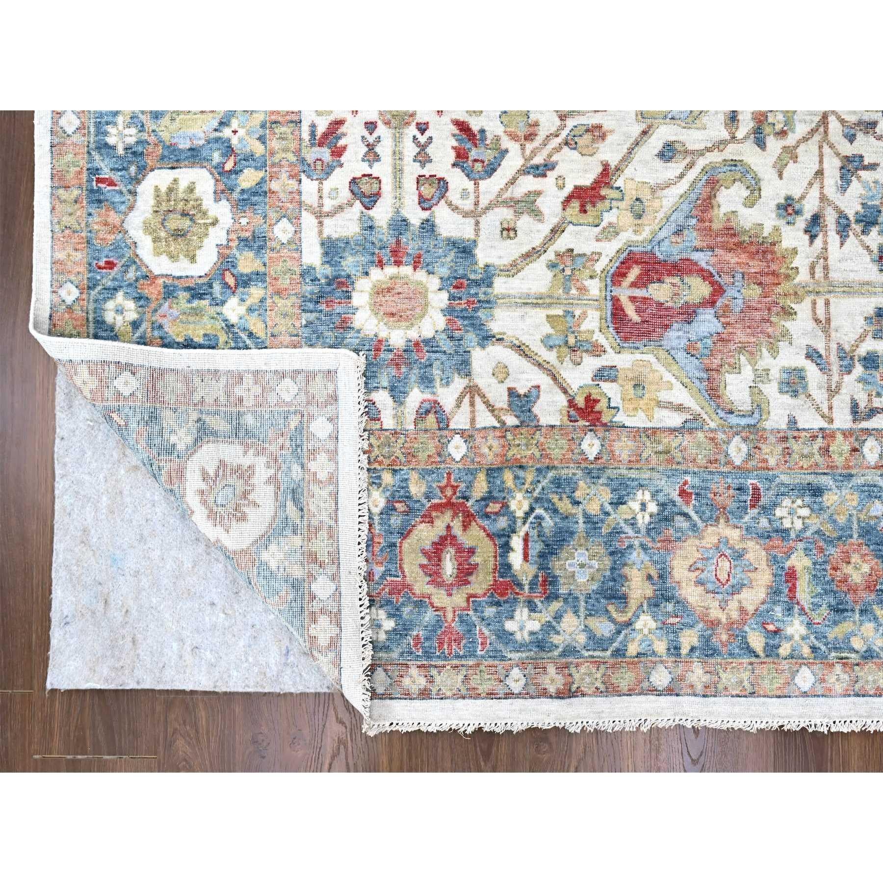 10'x14' Weißer antiker persischer handgeknüpfter Wollteppich mit Ziegler Mahal-Design, handgeknüpft (Indisch) im Angebot