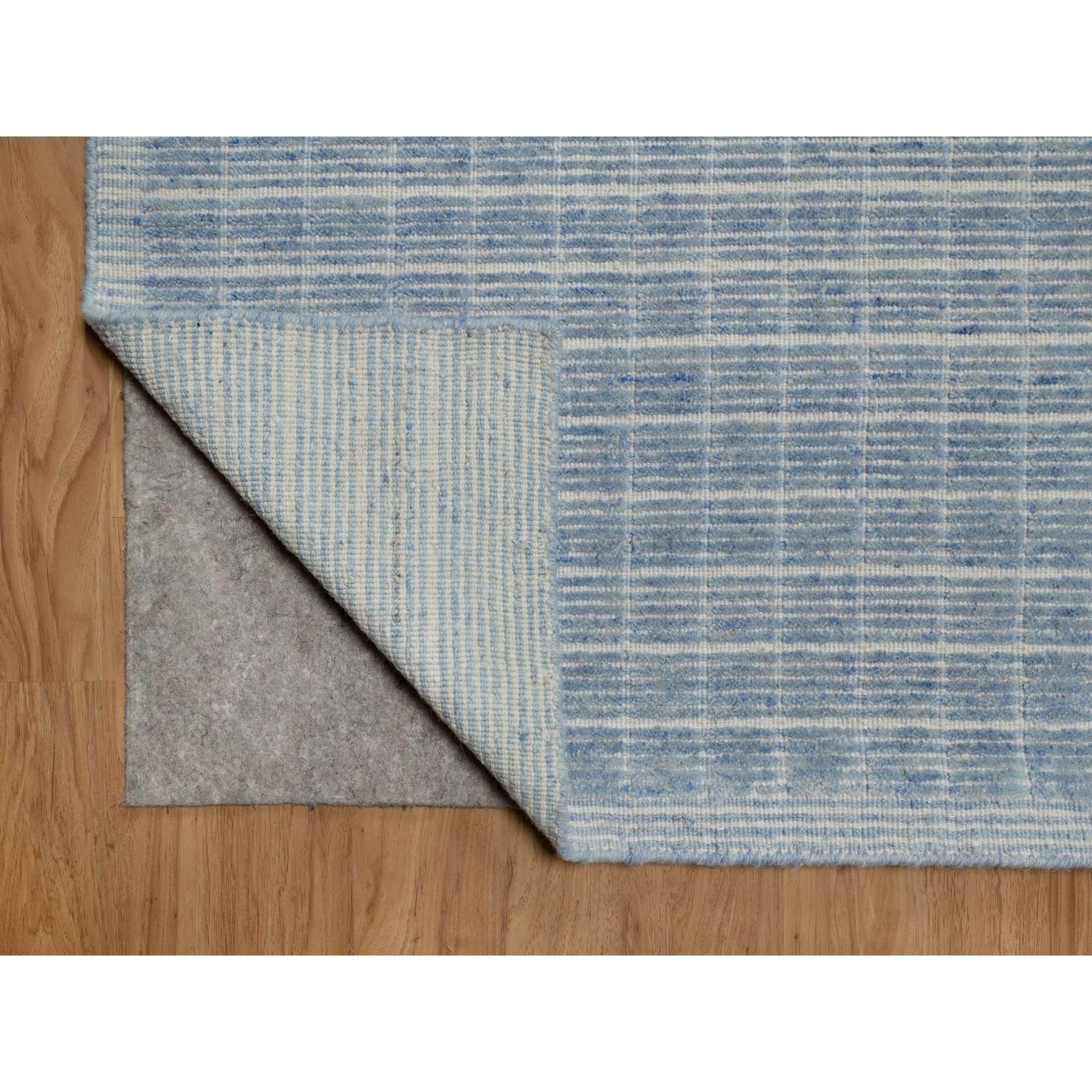 Indiano 10'x14' Yonder Blue Modern Plain Decor Box Design Loomed Knotted Pure Wool Rugs (Tappeto in pura lana annodata) in vendita