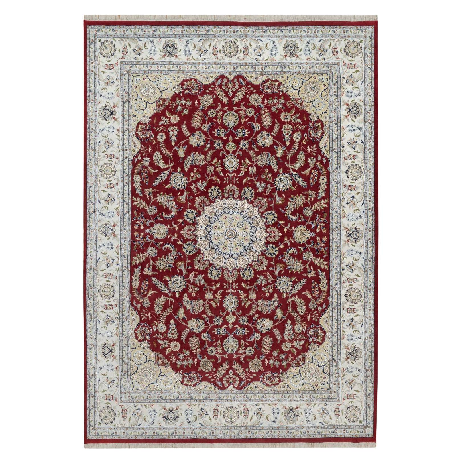 Tappeto in lana e seta annodato a mano 10'x14'1" Red Nain with Flower Medallion Design