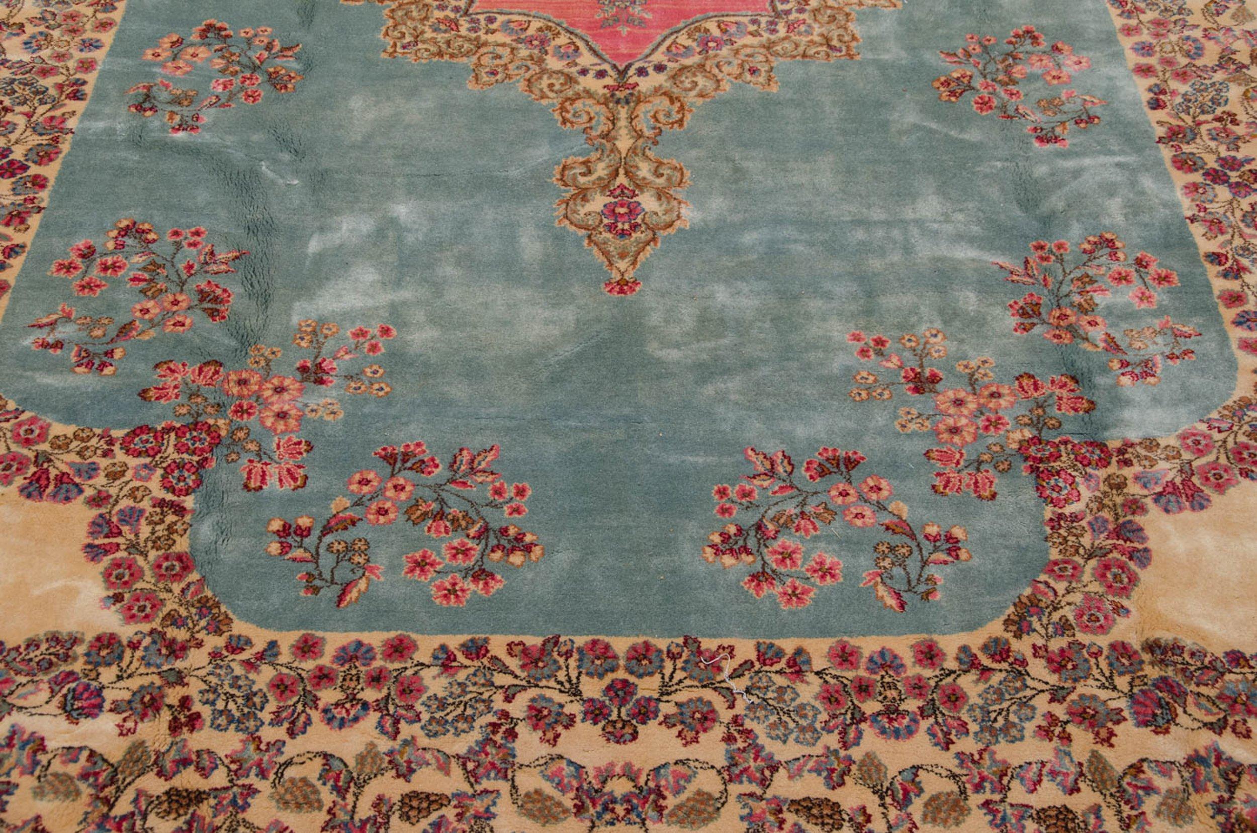 Vintage Fine Kerman Carpet In Excellent Condition For Sale In Katonah, NY