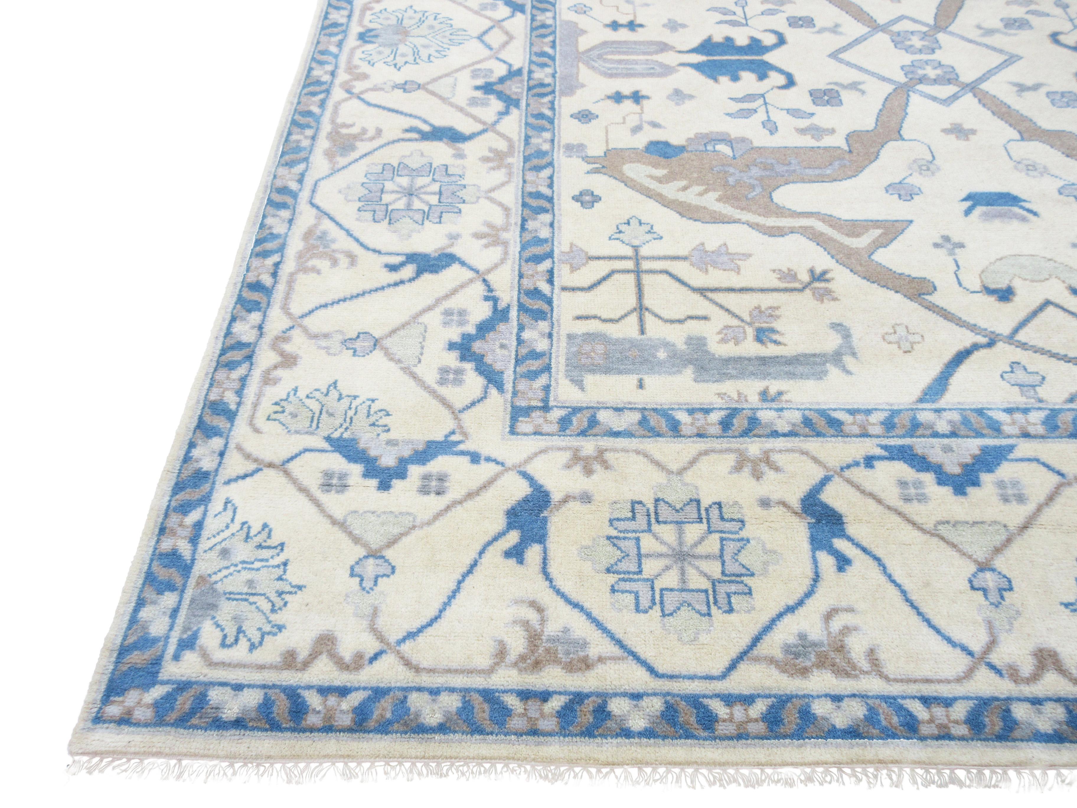 Ivory Oushak Area Rug In New Condition For Sale In Laguna Hills, CA