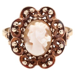 10Y Cameo Scalloped Halo Ring