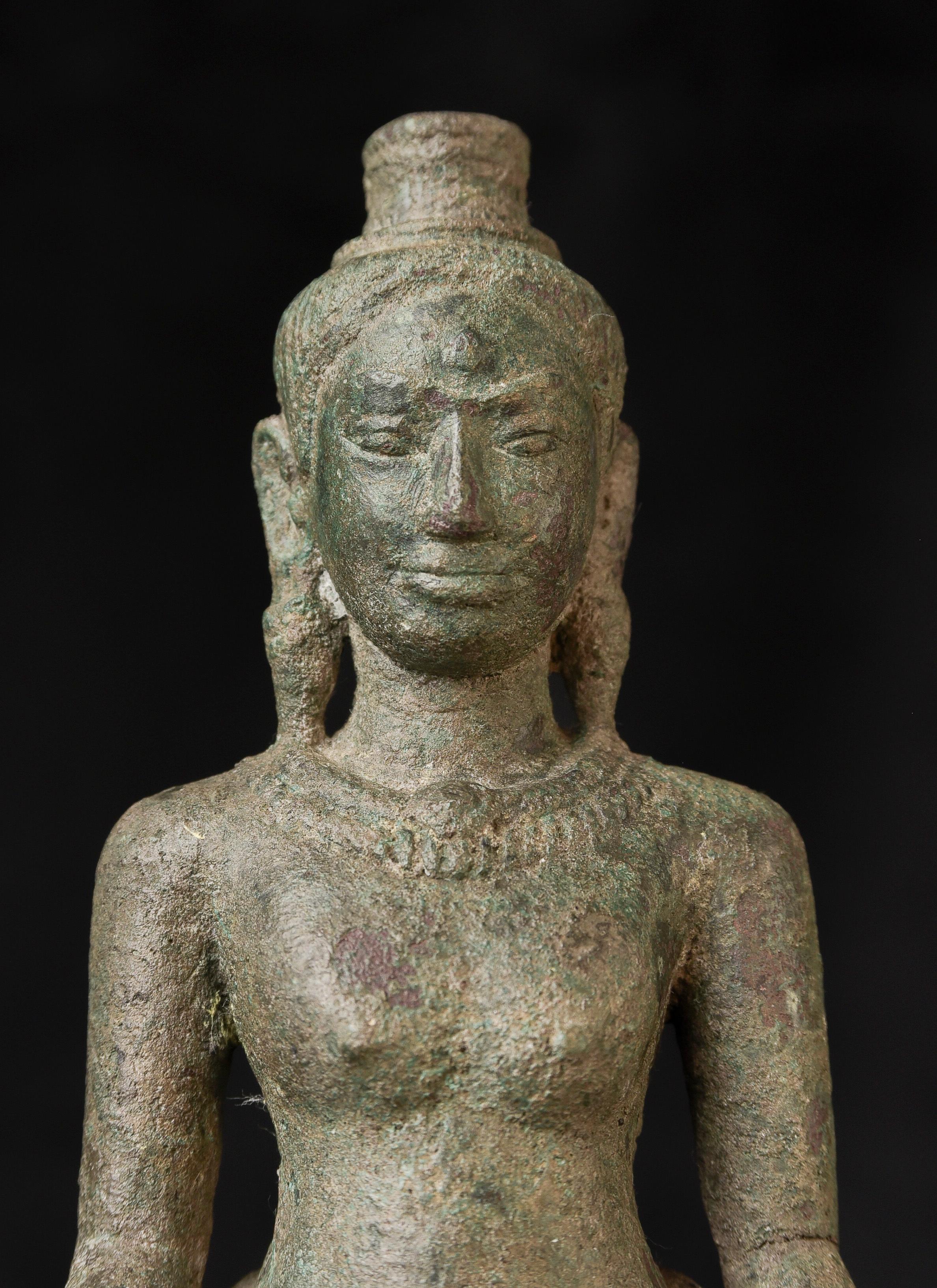 11-13ème siècle Cambodgien Bronze Bouddhiste/Hindou.-Grand, Superbe 10290 en vente 7