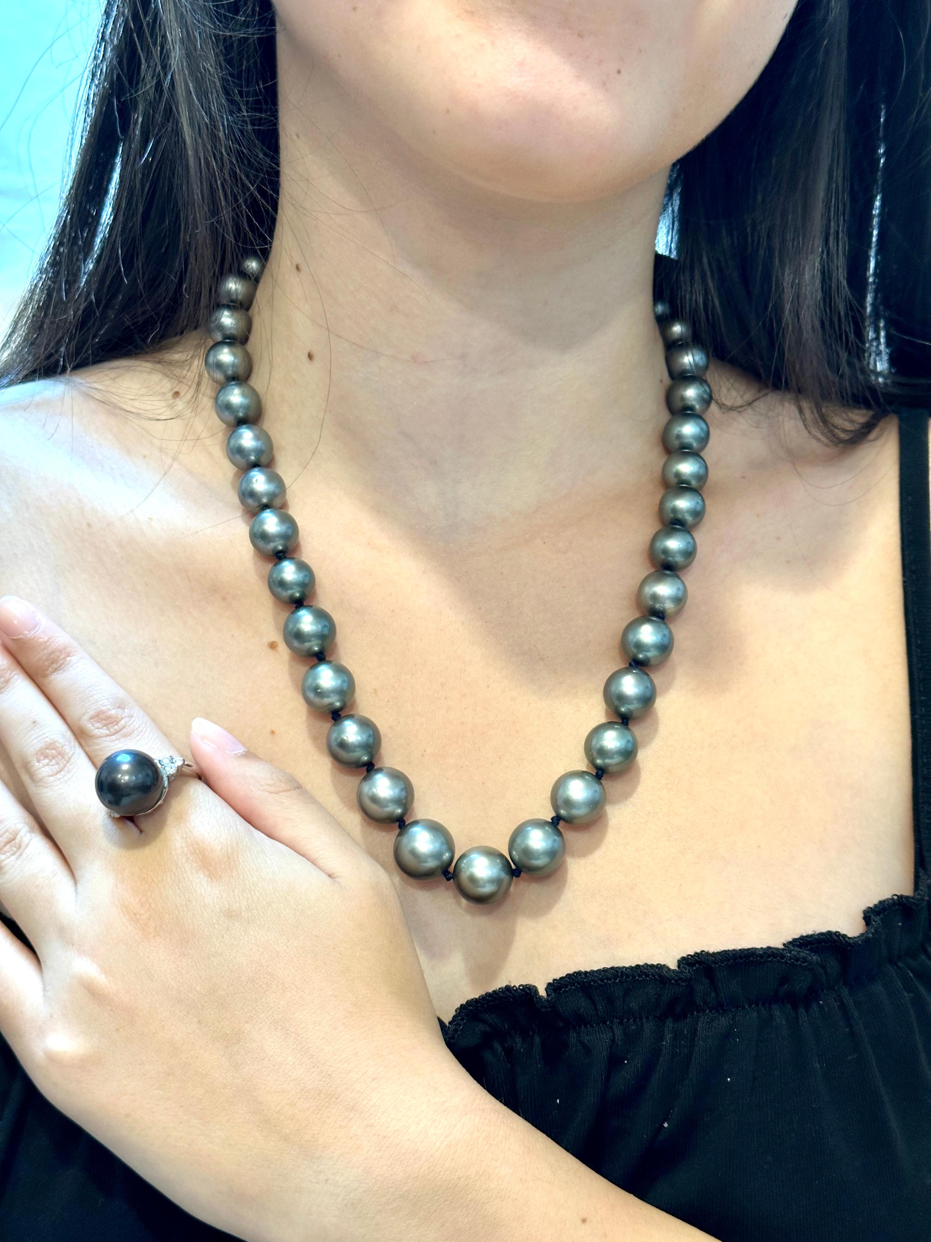 11-15 mm Tahitian Black Graduating Pearls Strand Necklace, Estate, WG For Sale 11