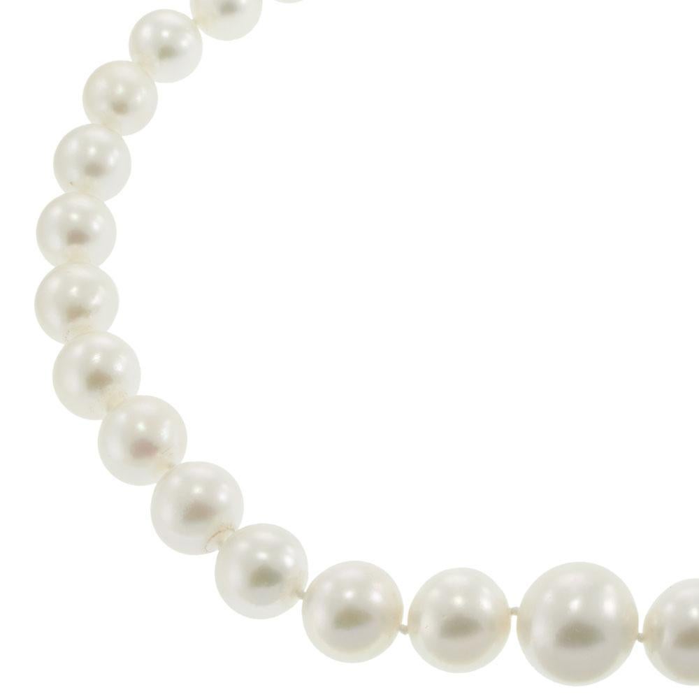 Round Cut 11-17mm White South Sea Pearl Necklace - AAA Quality For Sale