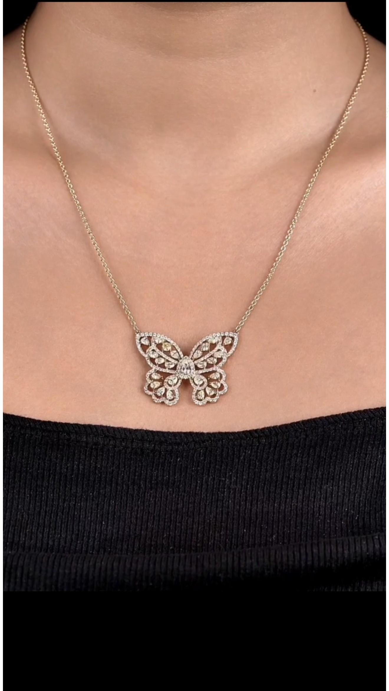 $11, 875 18KT Gold Glittering Fancy Butterfly Yellow Diamond Pendant Necklace In New Condition For Sale In New York, NY
