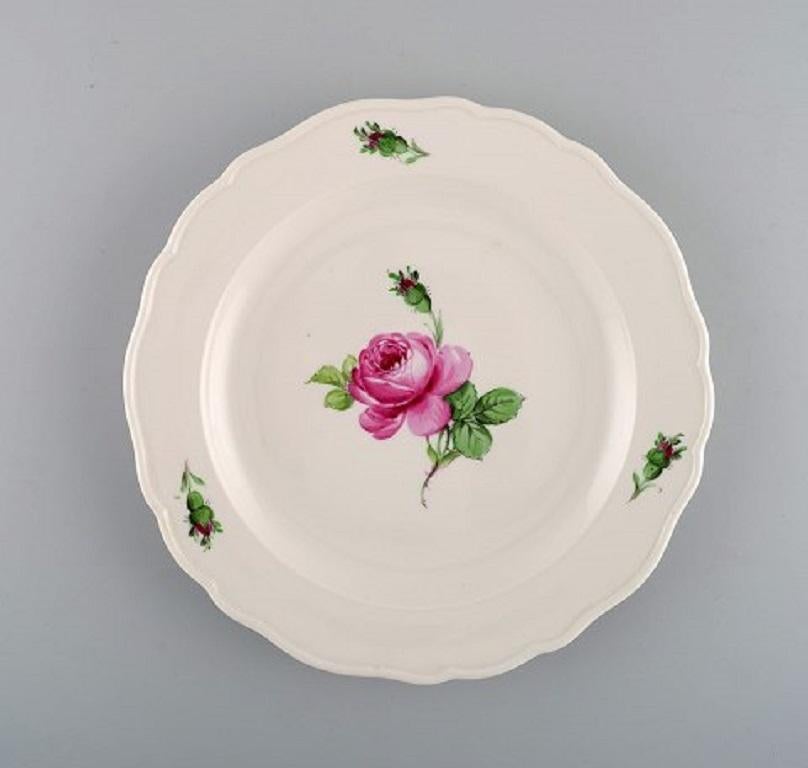 11 antique Meissen lunch plates in hand painted porcelain with pink roses. Early 20th century.
Measure: Diameter 21.5 cm.
In excellent condition.
Stamped.
2nd factory quality.