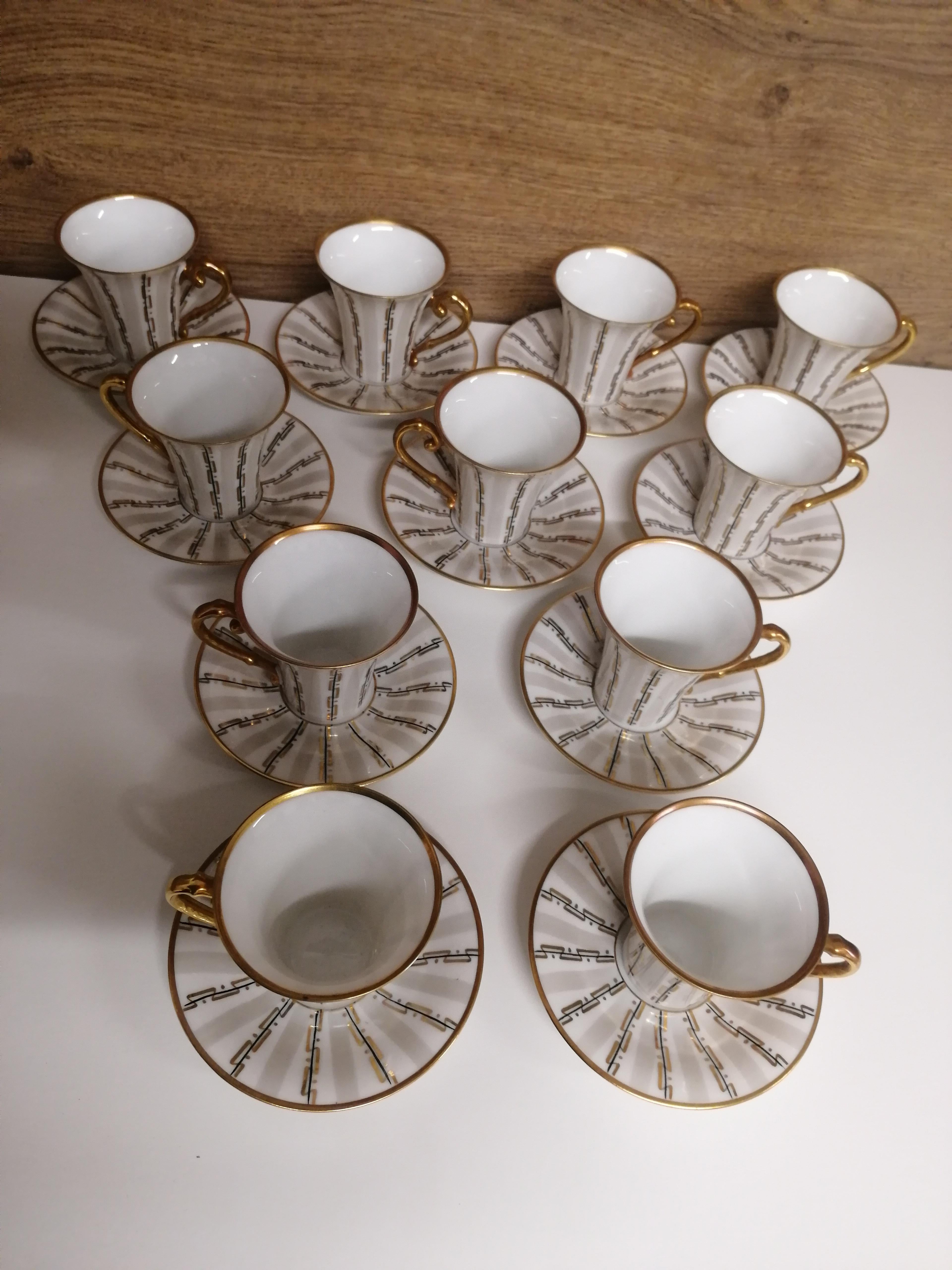 Mid-20th Century 11 Art Deco Hutschenreuther Cups For Sale