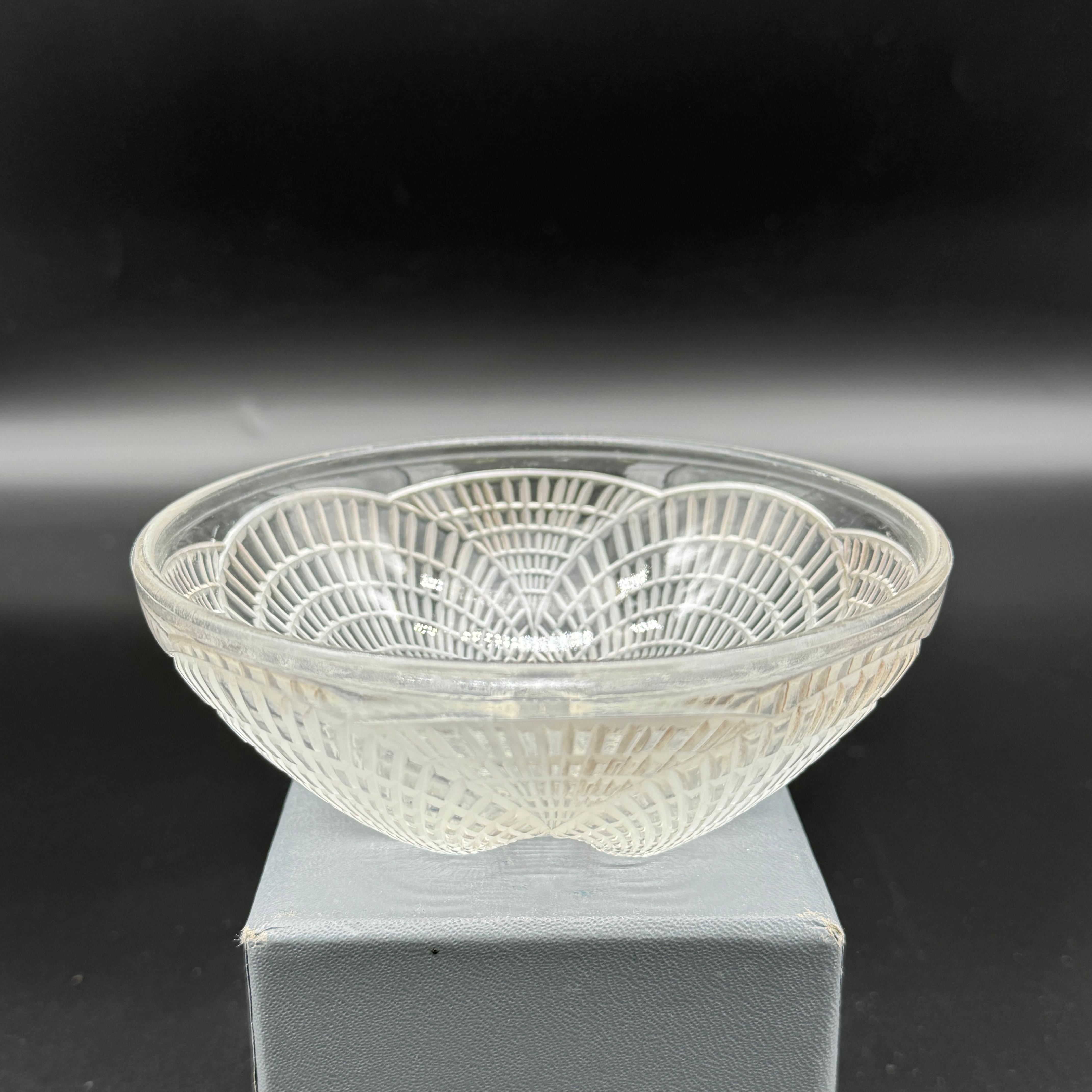 11 Art Deco Shel Bowls by R.Lalique. 2