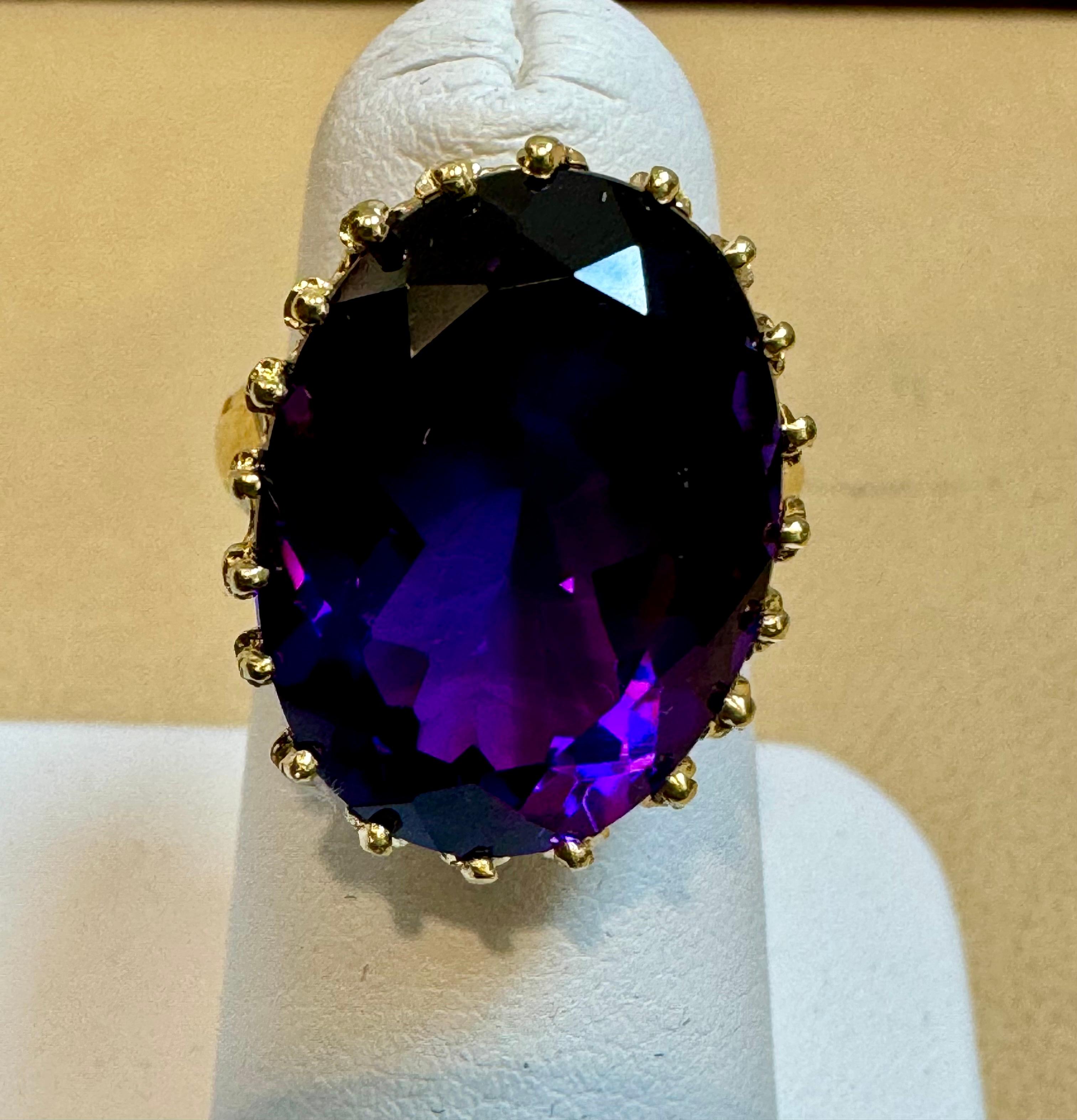 11 Carat Amethyst Cocktail Ring in 14 Karat Yellow Gold  7.2 GmSize 5.25 For Sale 1