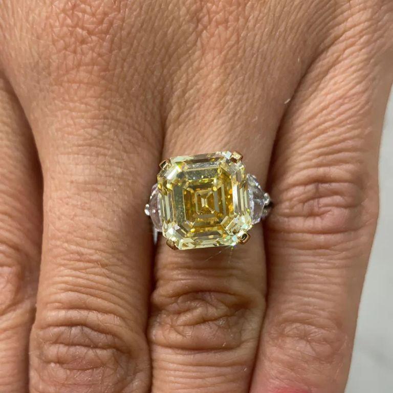 11 Carat Asscher Cut Diamond Engagement Ring GIA Certified FBY VVS2 In New Condition For Sale In New York, NY