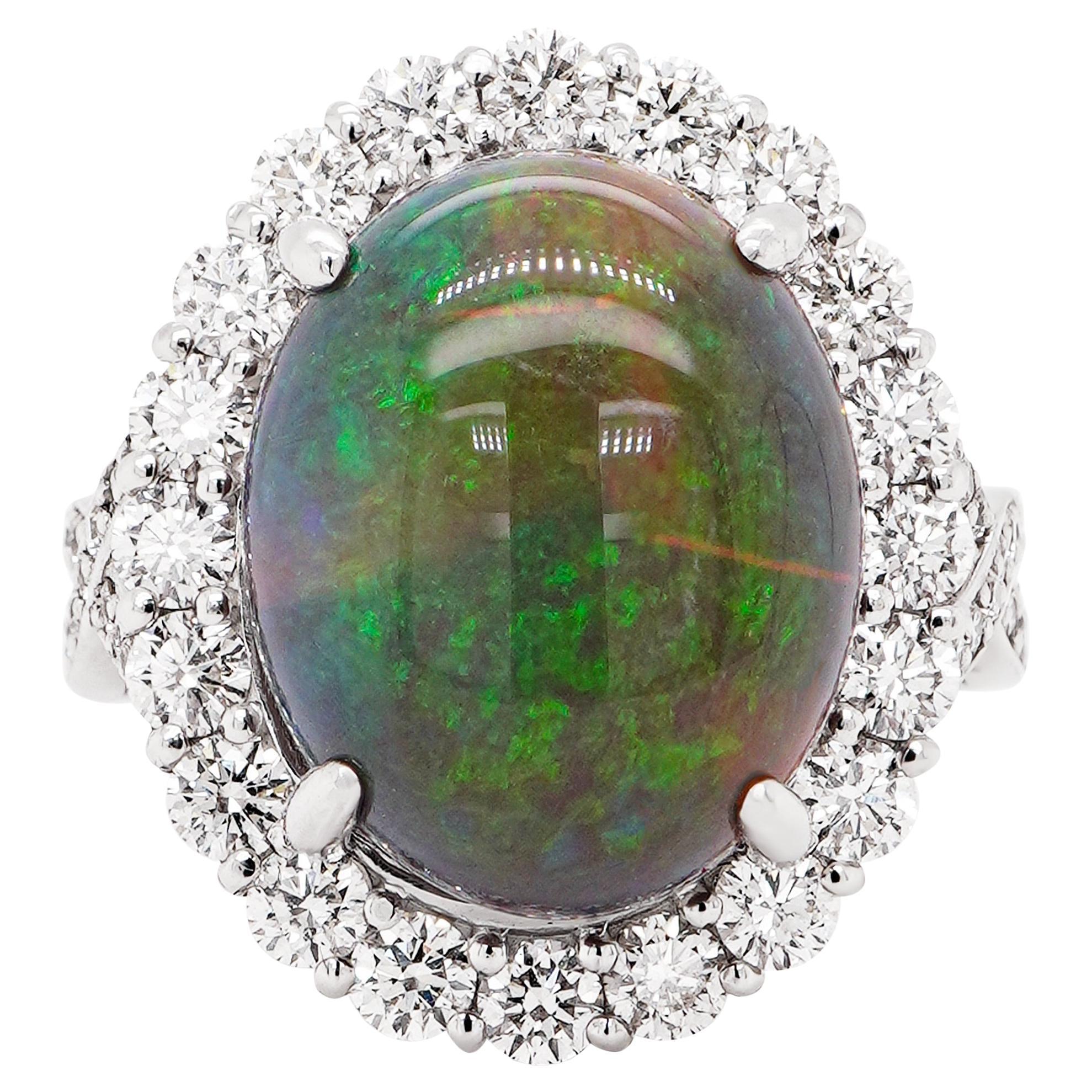 Im Angebot: 11 Karat australischer schwarzer Opal zertifizierter "Lightening Ridge" Mine 18K Ring ()