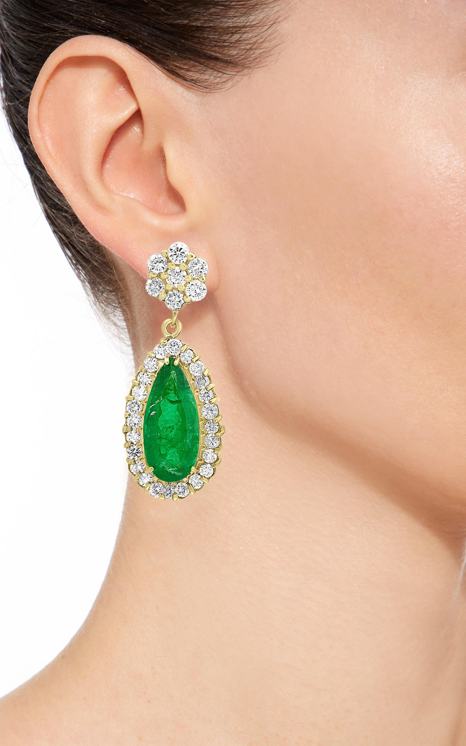11 Carat Colombian Pear Shape Emerald Diamond Hanging /Drop Earrings 14Kt Gold In Excellent Condition In New York, NY