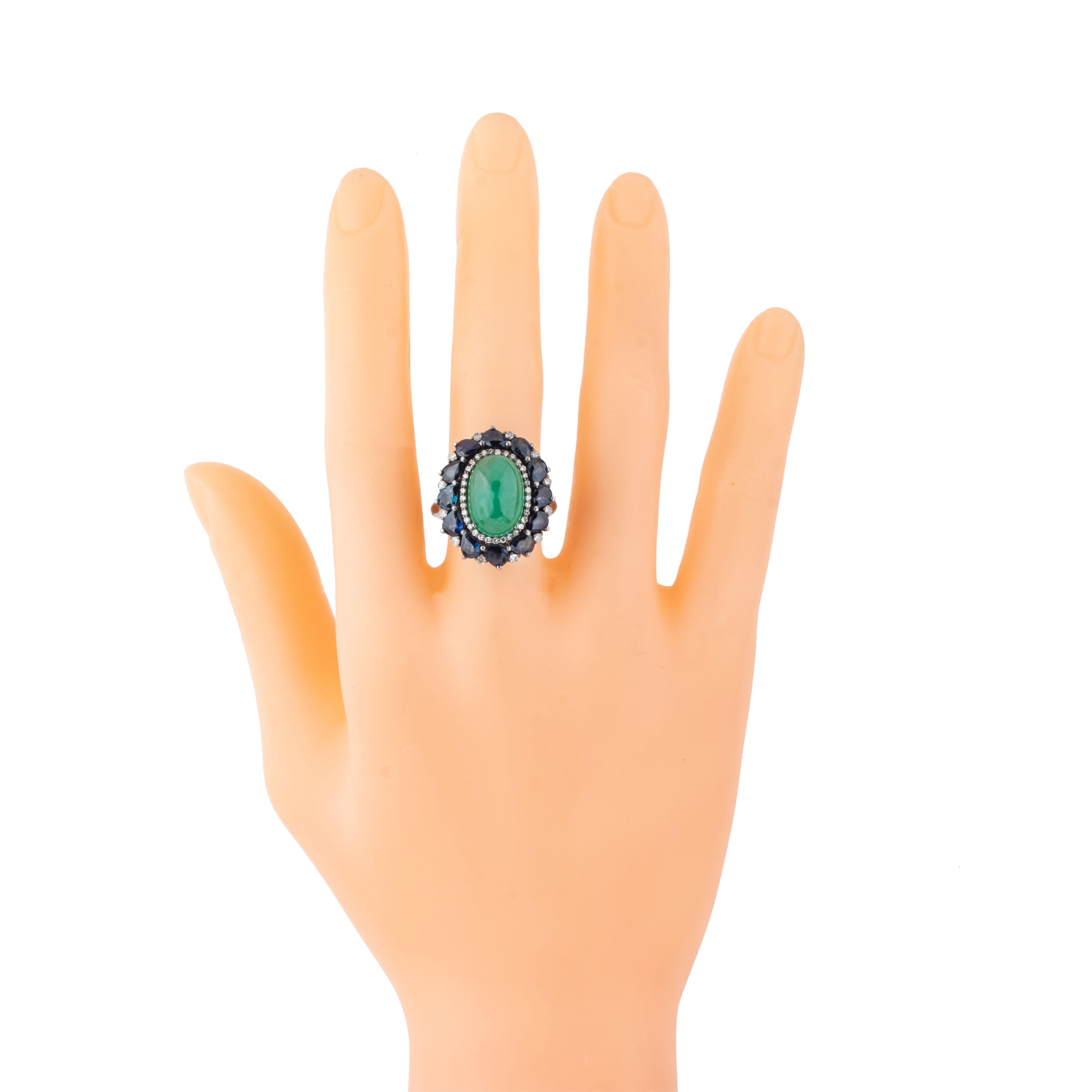 11 Carat Diamond, Emerald and Sapphire Cocktail Ring In New Condition For Sale In Jaipur, IN