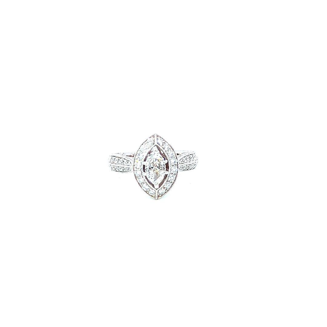 1.1 Karat Diamant Marquise-Cluster-Ring aus 18 Karat Gold Damen im Angebot