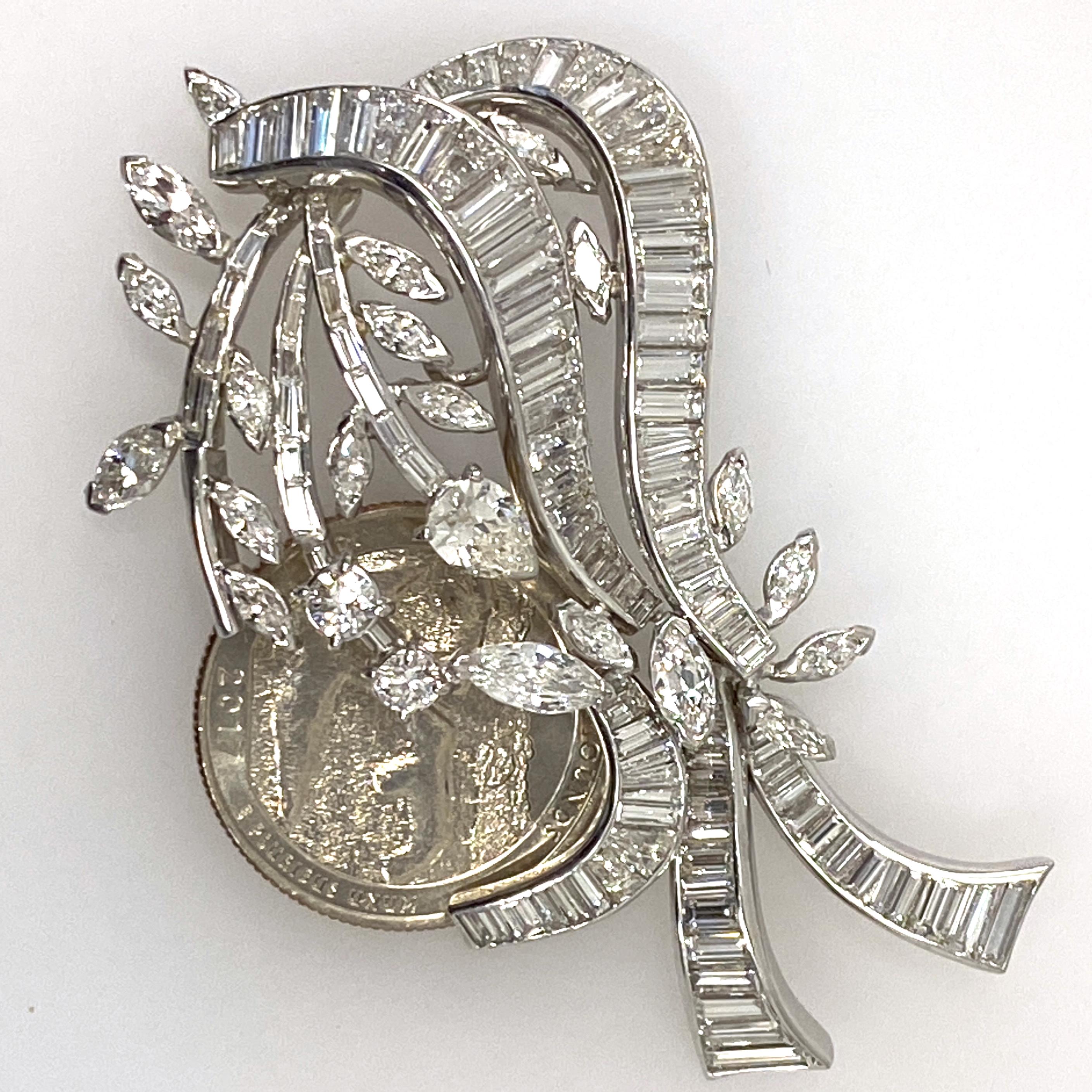 11 Carat Diamond Swag Pendant in Platinum on White Gold Omega Chain, Circa 1980 For Sale 2