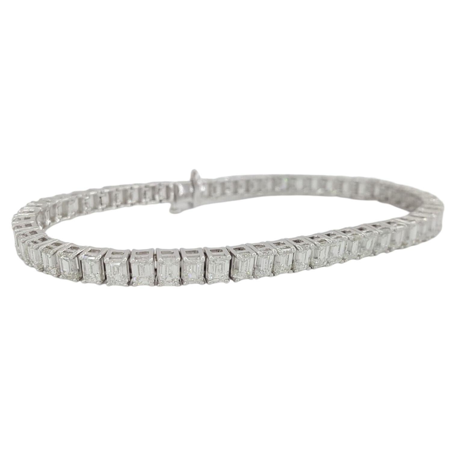 Bracciale tennis con diamanti taglio smeraldo Nature. 
