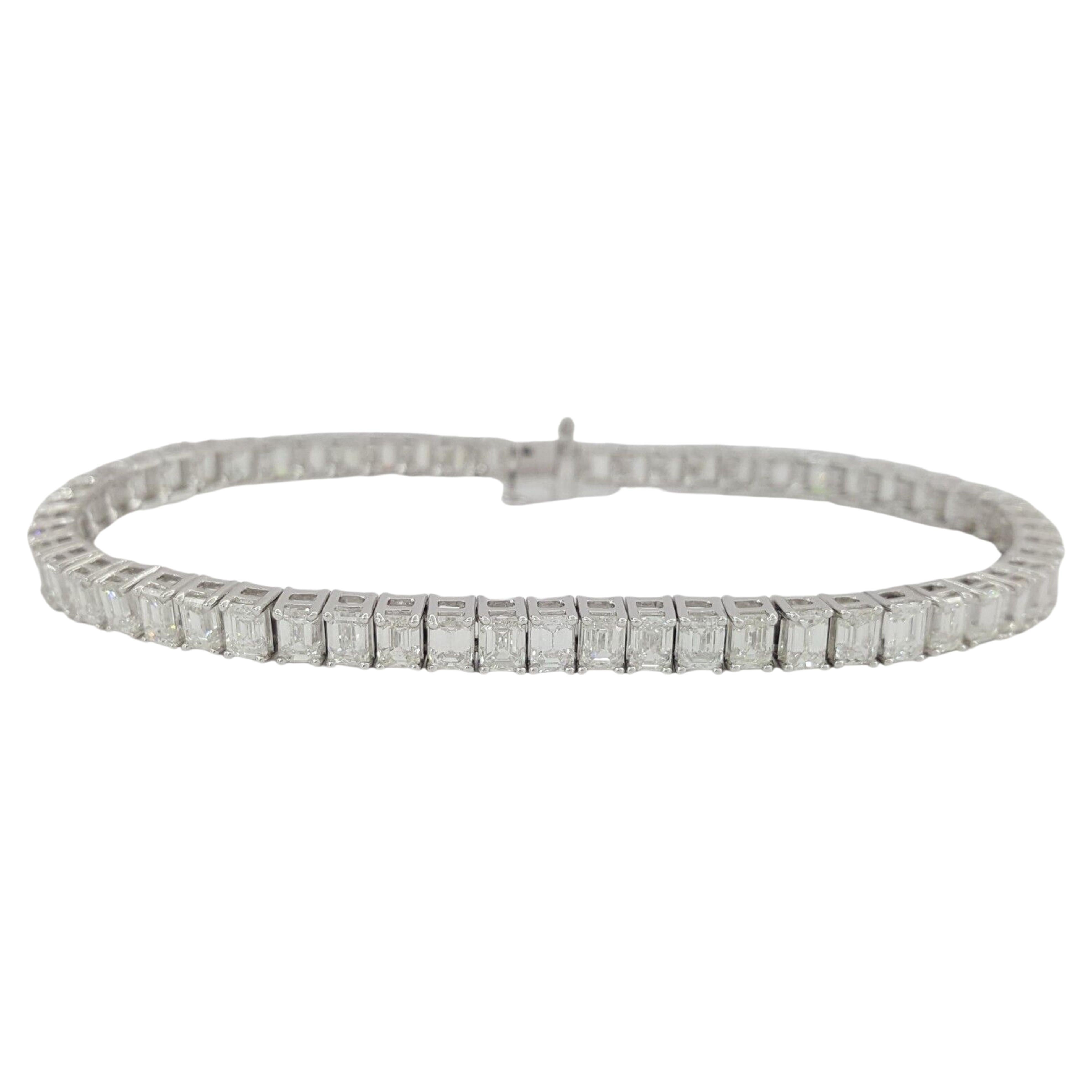 11 Carat Emerald Cut Diamond Tennis Bracelet In Excellent Condition For Sale In Rome, IT