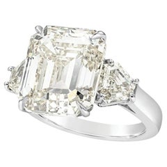 11 Carat Emerald Diamond Ring 18K Gold Grand Palais Radiance Heirloom