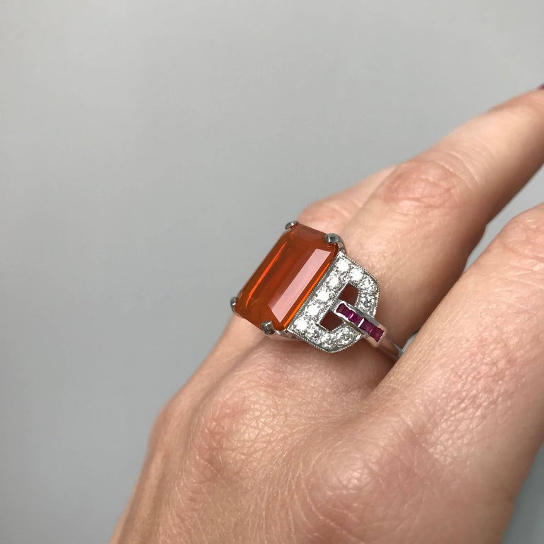 11 Carat Fire Opal Ruby Diamond Gold Ring In Excellent Condition In Napoli, Italy
