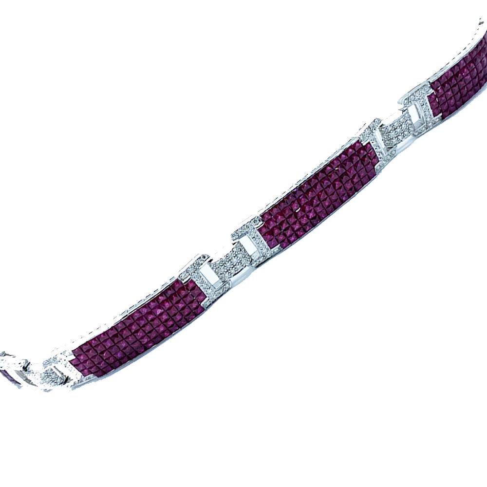 11 Karat Unsichtbares Diamant- und Taubenblut-Rubin-Armband 18 Karat  (Moderne) im Angebot