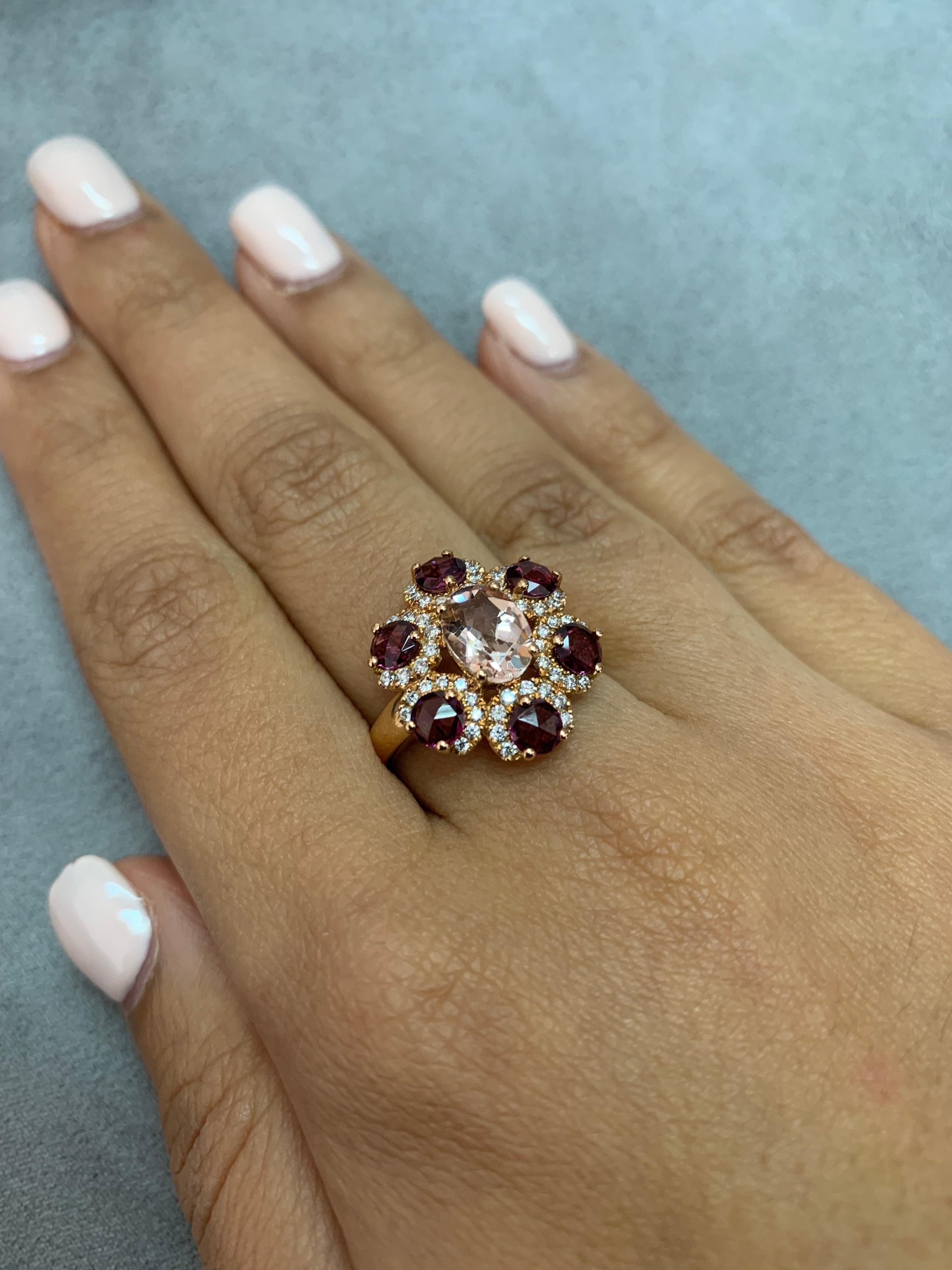 Oval Cut 1.1 Carat Morganite, Rhodolite and Diamond Ring in 18 Karat Rose Gold For Sale