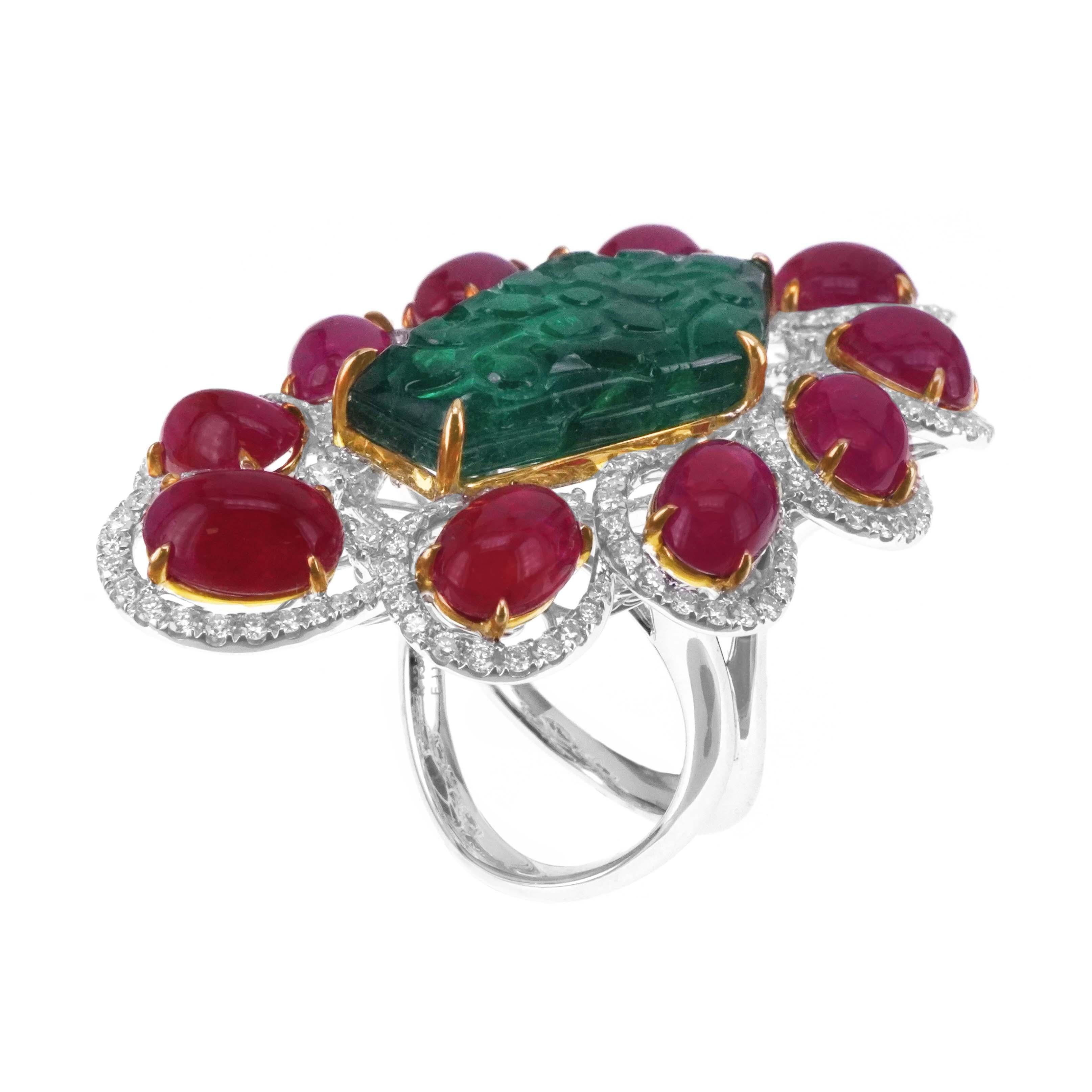 Anglo-Indian 11 Carat Mughal Cut Vivid Green Emerald & 16 Carat Vivid Red Ruby 18k Old Ring For Sale