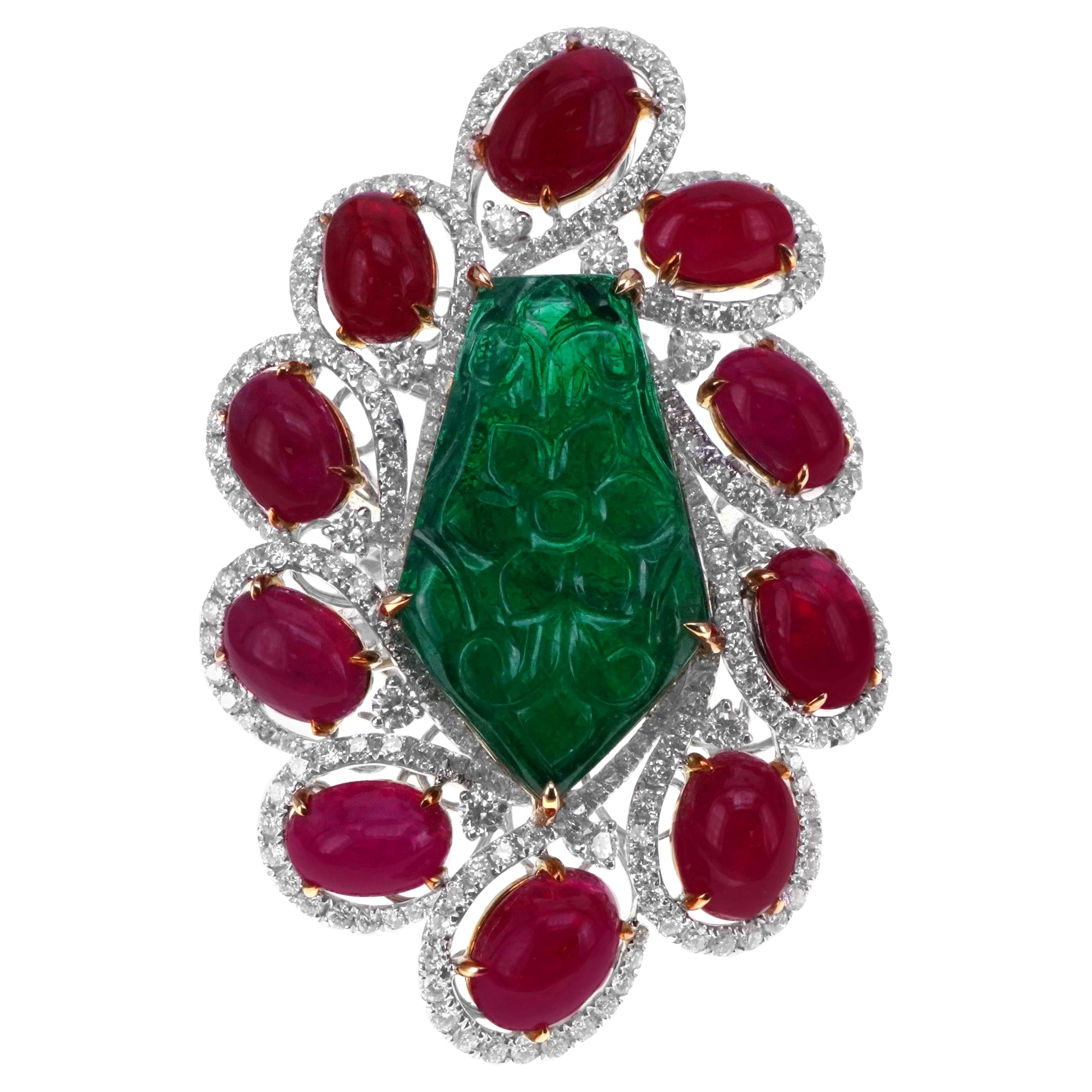 Bague ancienne en or 18 carats avec émeraude vert vif taille moghol de 11 carats et rubis rouge vif de 16 carats