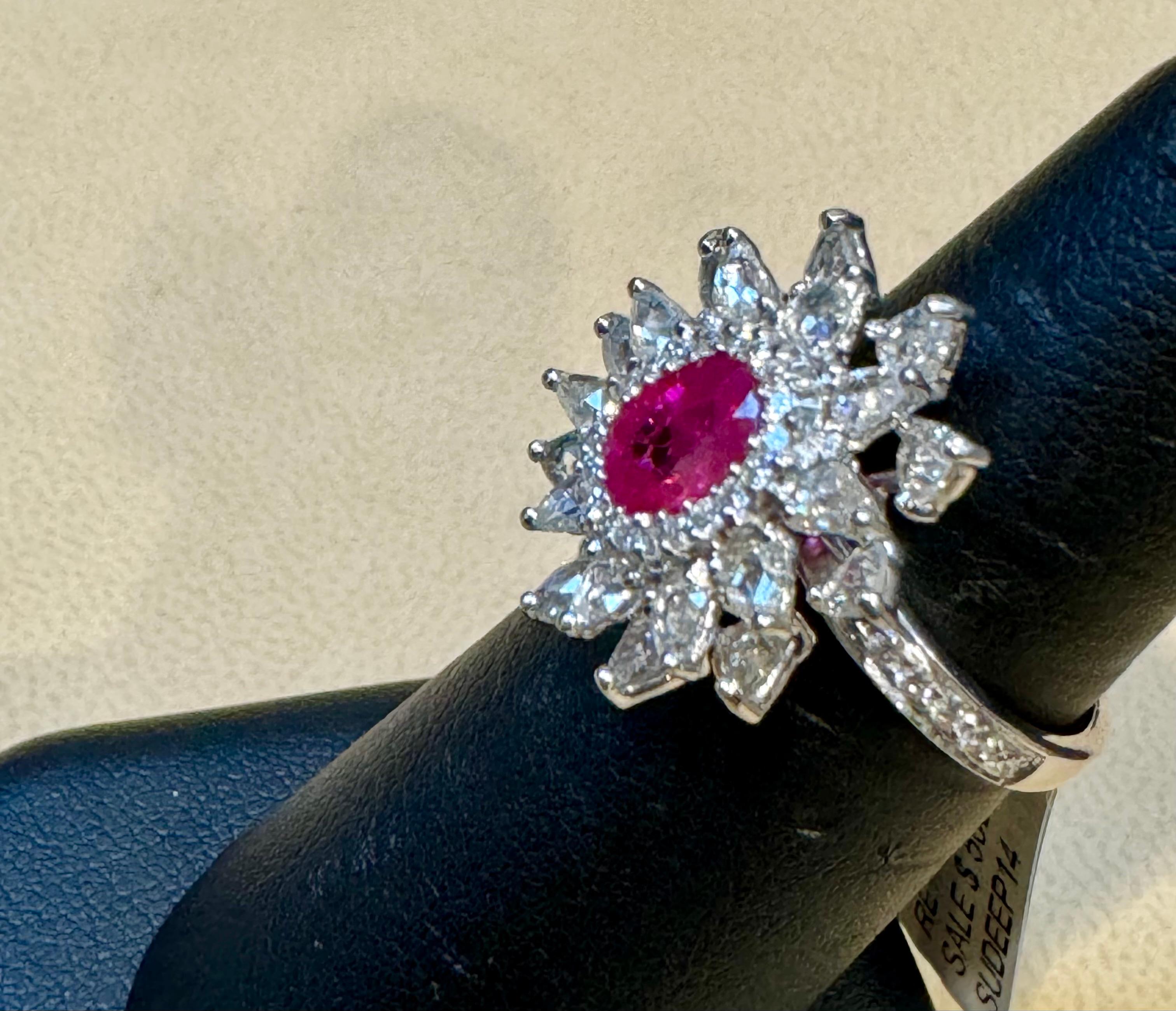 1.1 Carat Natural Oval  Ruby and 2 Carat Diamond 18 Karat White Gold Ring S 6.75 For Sale 2