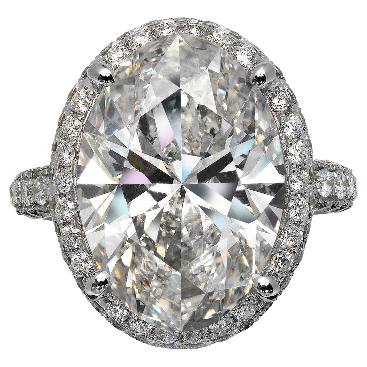 Bague de fiançailles en or blanc 18 carats avec diamants taille ovale de 11 carats certifiés GIA, couleur I en vente