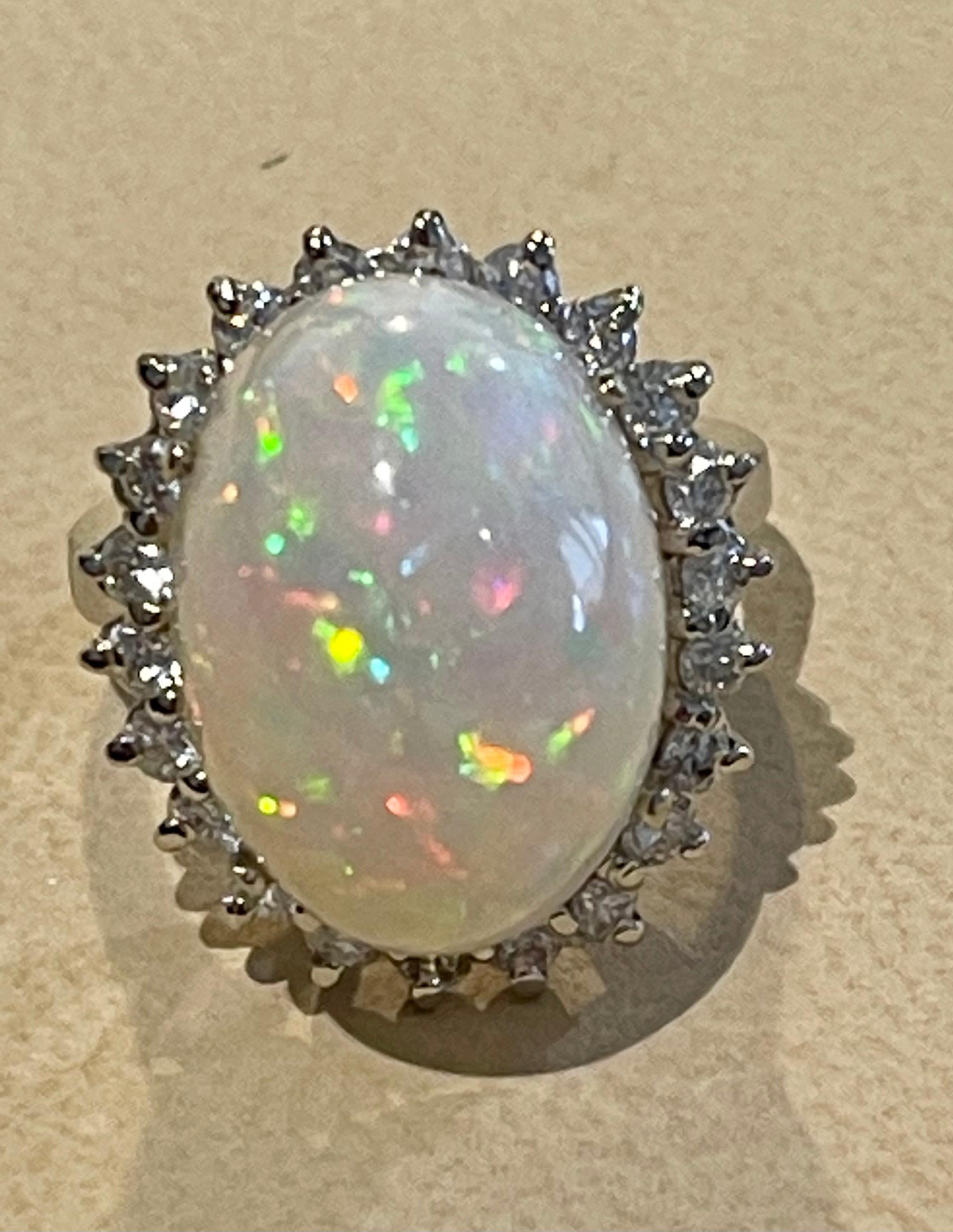 11 Karat Ovaler äthiopischer Opal und Diamant-Cocktailring aus 14 Karat Weißgold 6