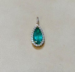 11 Carat Pear Shape Colombian Emerald and Diamond Pendant Necklace Enhancer