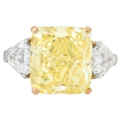 11 Carat Radiant Statement Fancy Yellow 14K Gold Rare Fancy-Color Splendour