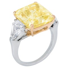 11 Carat Radiant Statement Fancy Yellow 14K Gold Rare Fancy-Color Splendour