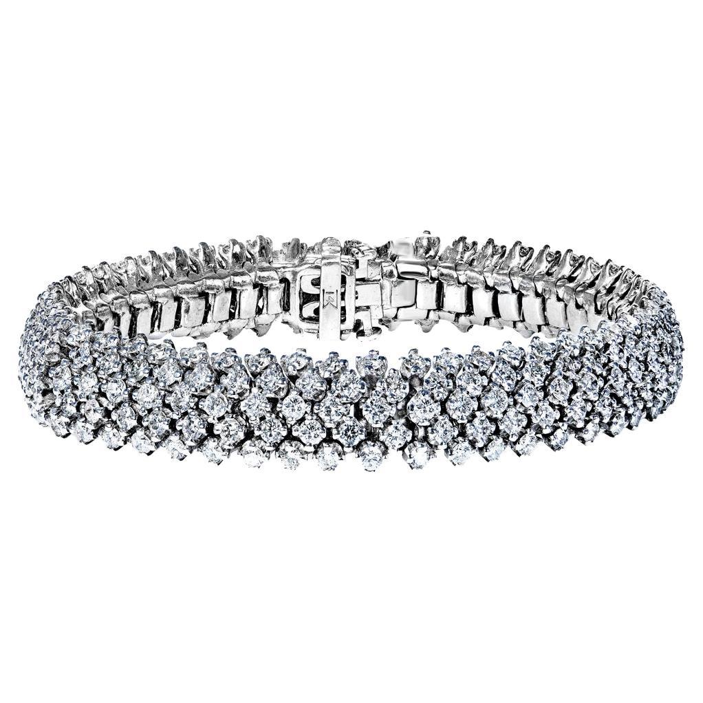 11 Carat Round Brilliant Diamond 3 Row Bracelet Certified For Sale