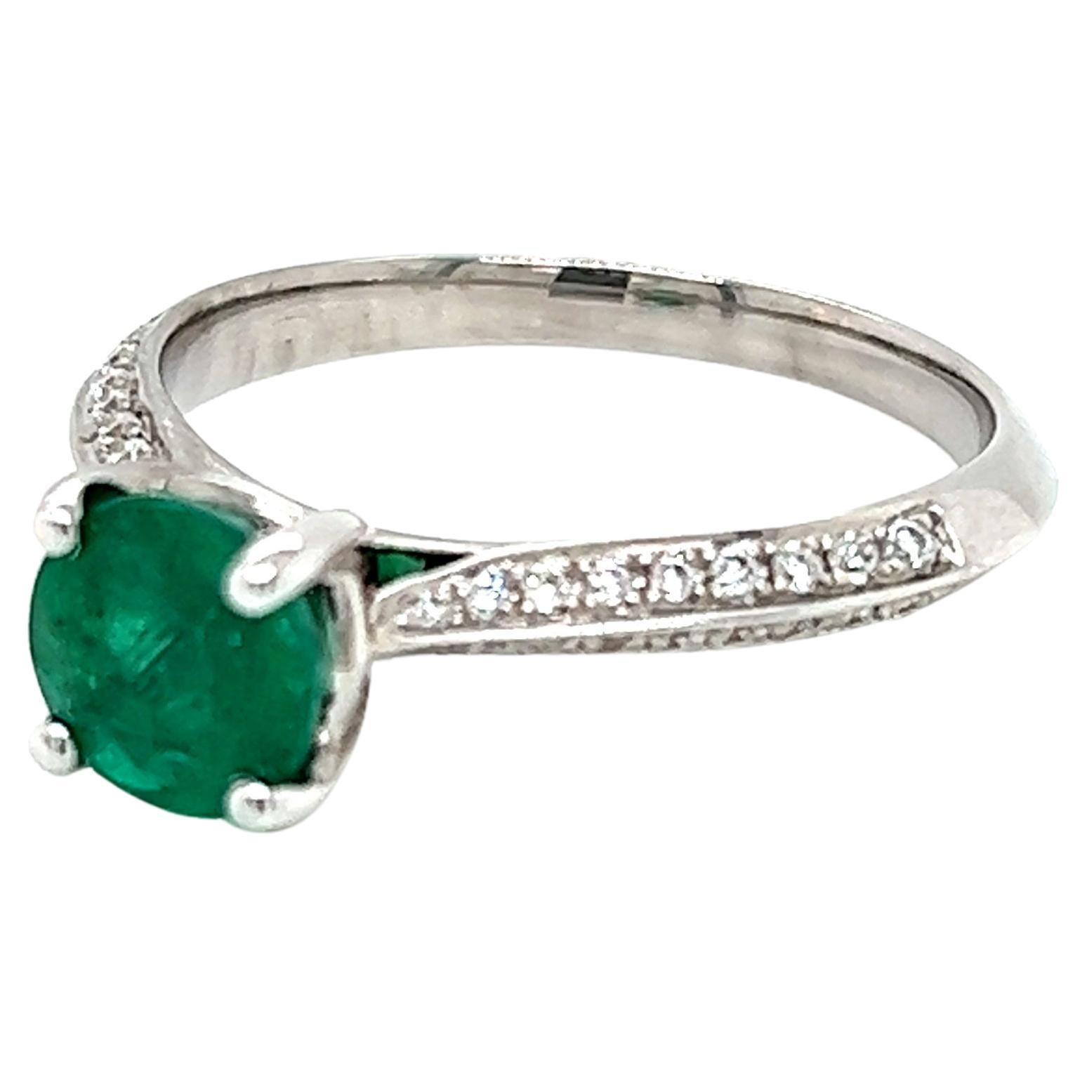 1.1 Carat Round Brilliant Emerald and Diamond Ring in 18 Karat White Gold For Sale