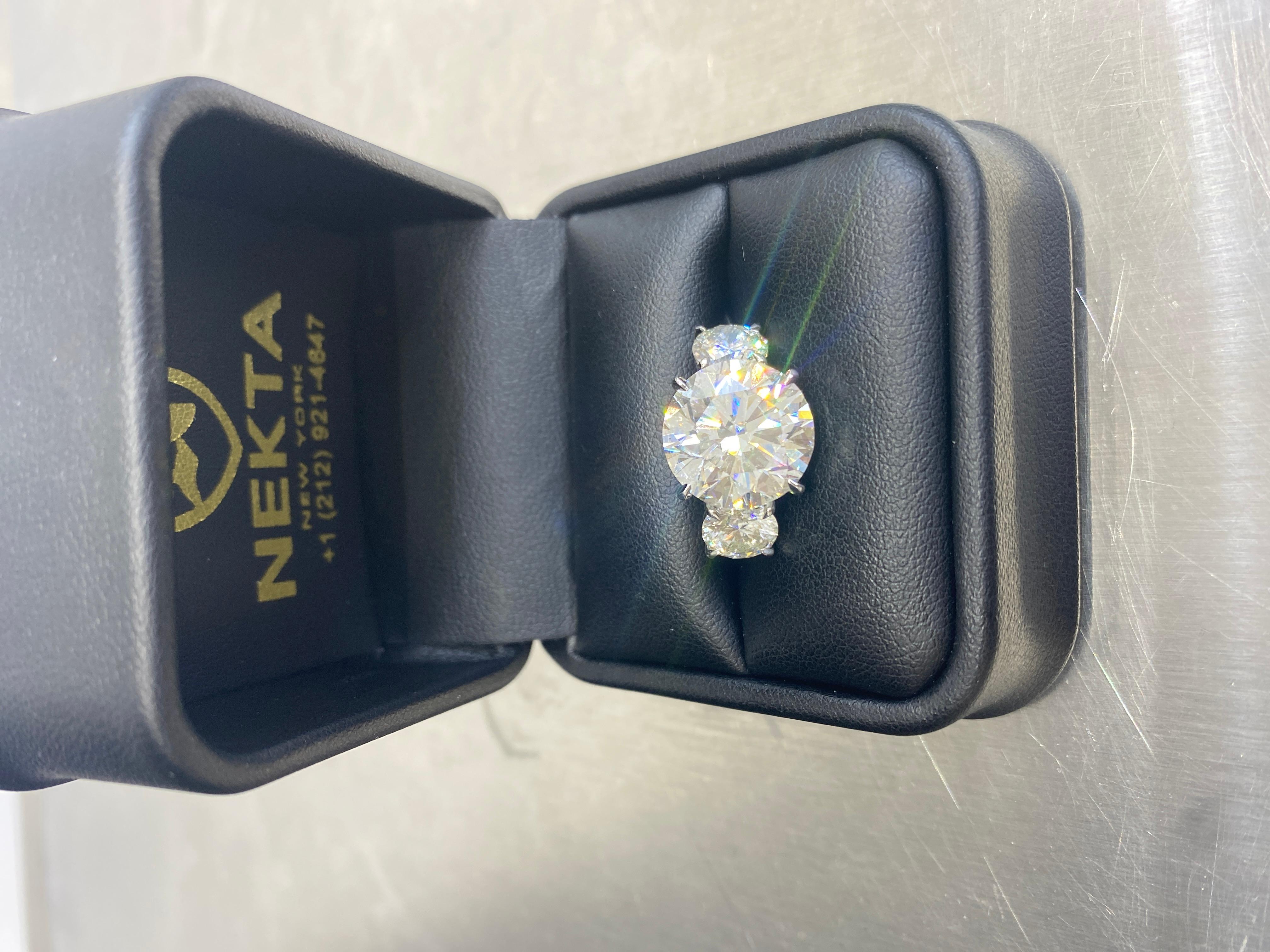 Bague de fiançailles avec diamant taille ronde de 11 carats certifié G VS2 Neuf - En vente à New York, NY