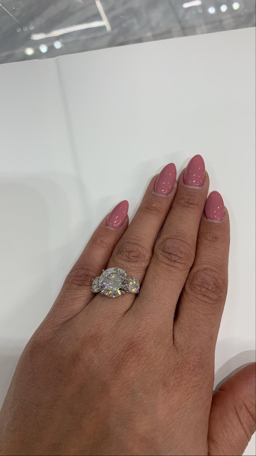 Bague de fiançailles avec diamant taille ronde de 11 carats certifié G VS2 Pour femmes en vente