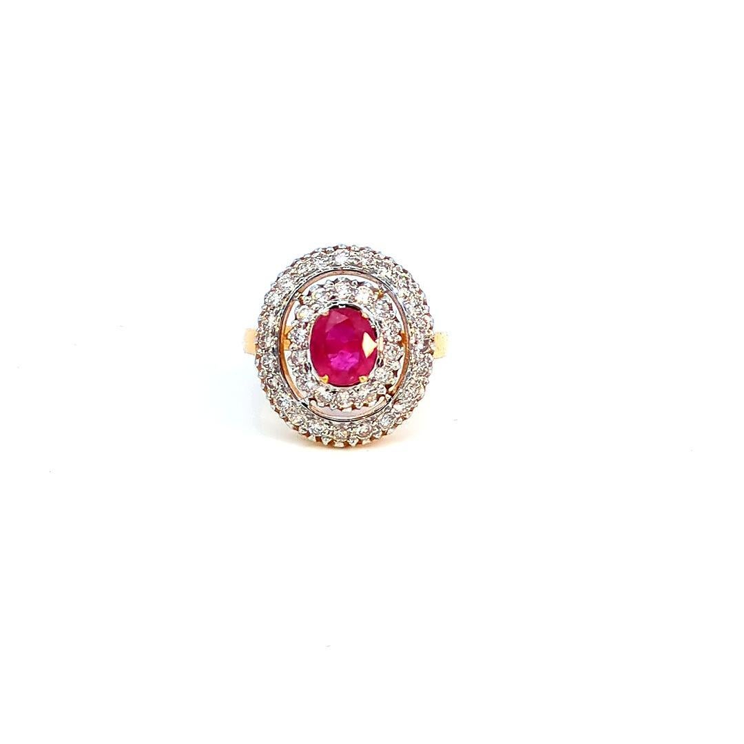 Anello con rubino e diamante aureolato da 1,1 carati in oro 18 carati In condizioni Nuovo in vendita a New York, NY
