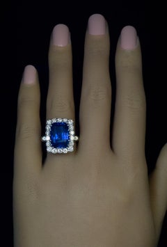 11 Ct Ceylon Sapphire Diamond Platinum Ring