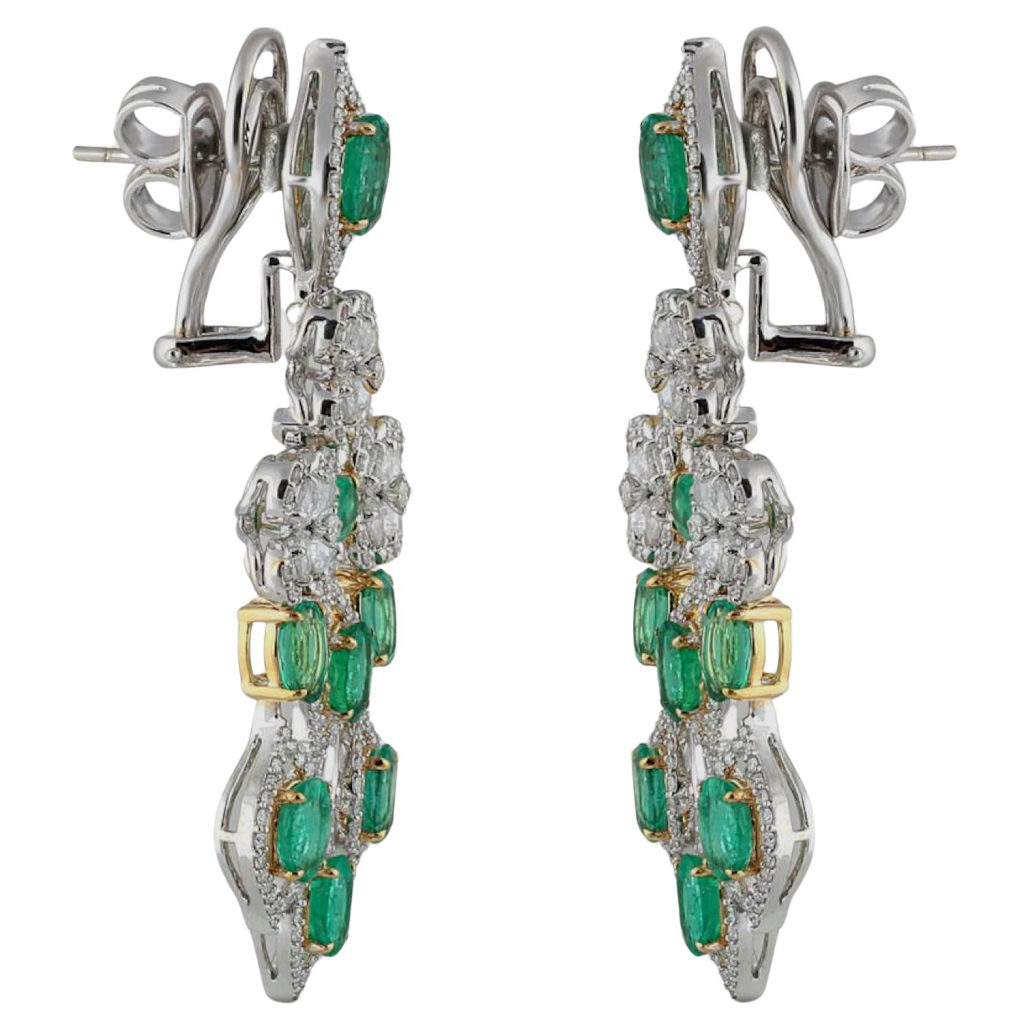 Oval Cut 11 Ct. Green Emerald Diamond 18k Earrings