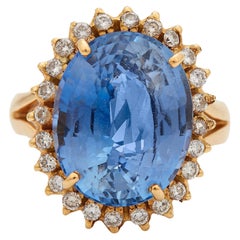 11 Ct Natural No Heat Sapphire and Diamond 1960s 18 Karat Gold Ring