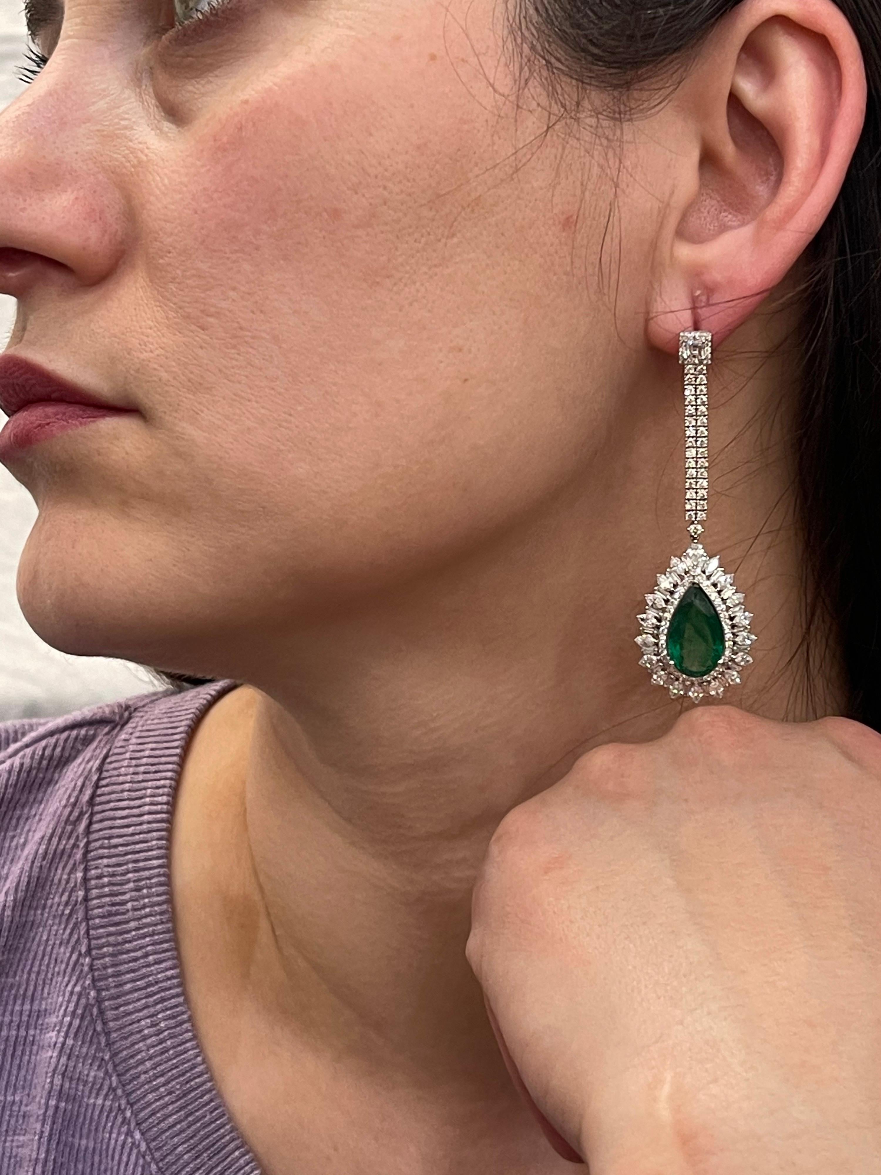 11 Ct Pear Shape Zambian Emerald & 6 Ct Diamonds Drop Earrings 18K White Gold 8
