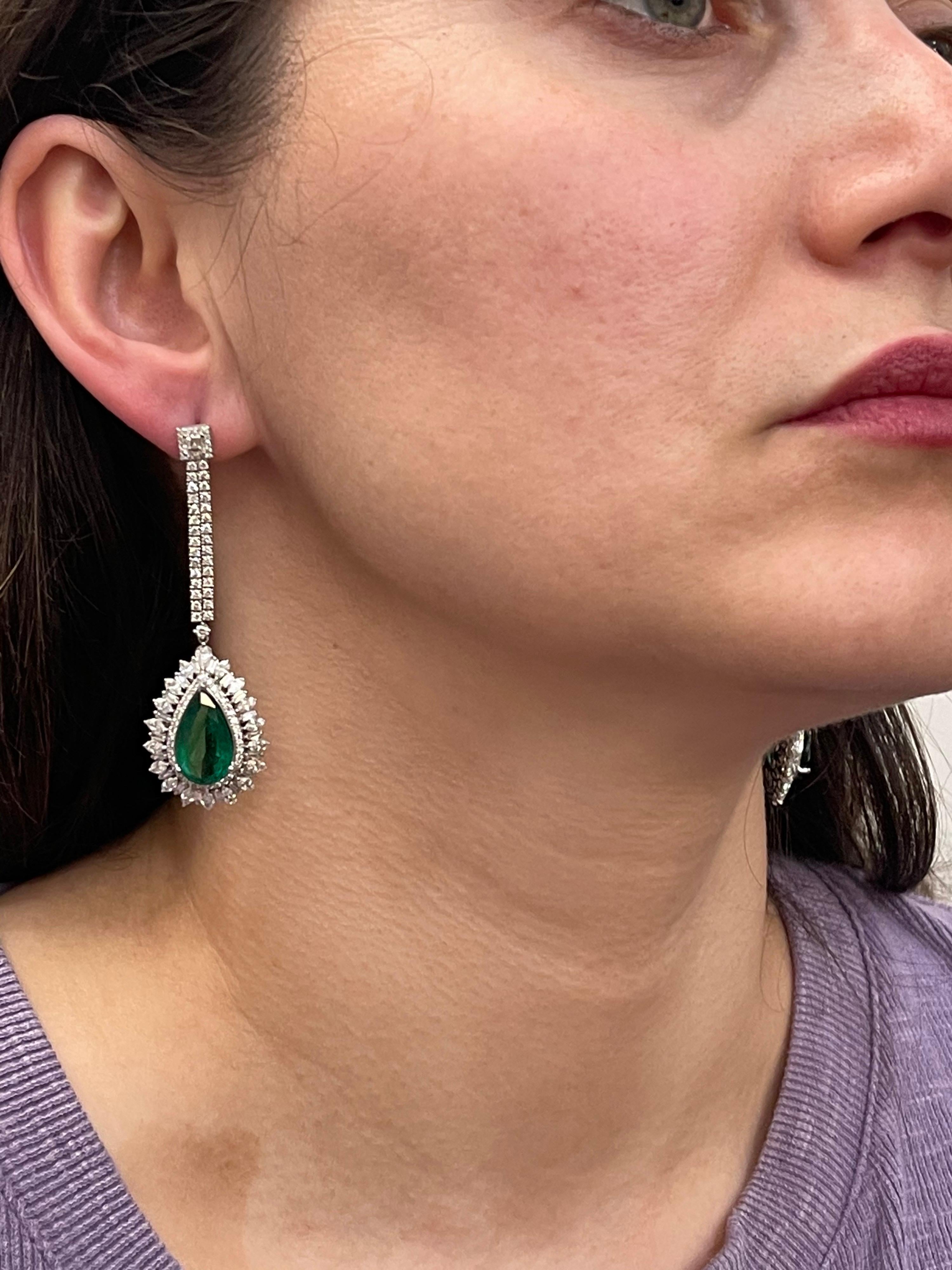 11 Ct Pear Shape Zambian Emerald & 6 Ct Diamonds Drop Earrings 18K White Gold 10