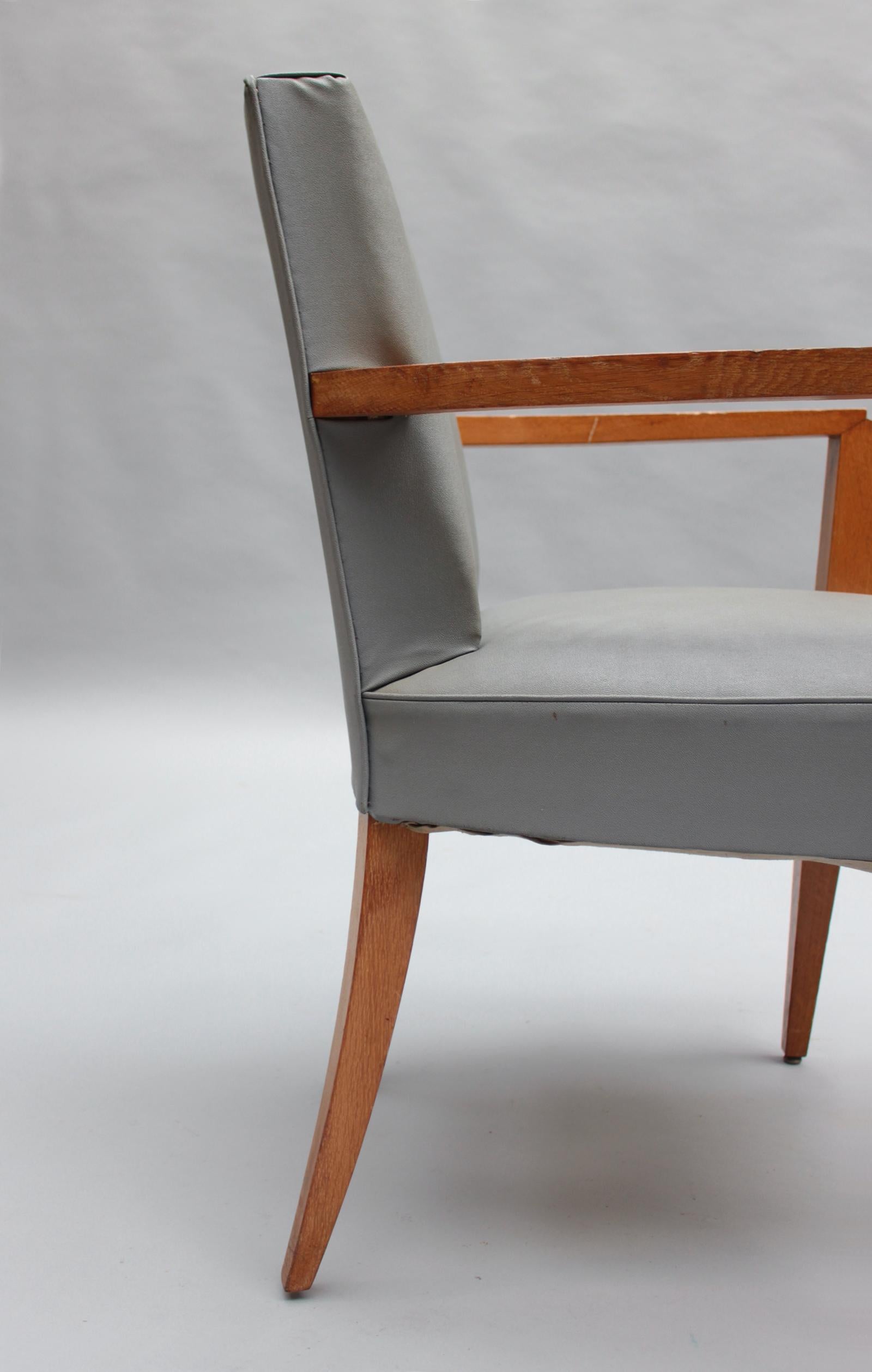 9 Raffinate poltrone francesi degli anni '40 in Oak di Jacques Quinet (il prezzo si intende per sedia) in vendita 2