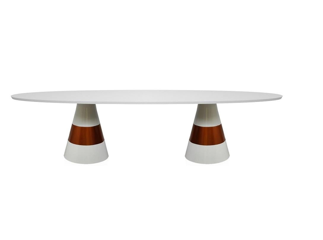 11 Fuß elliptischer Outdoor-Tisch, mattweiß/grauer Lack (Harz) im Angebot
